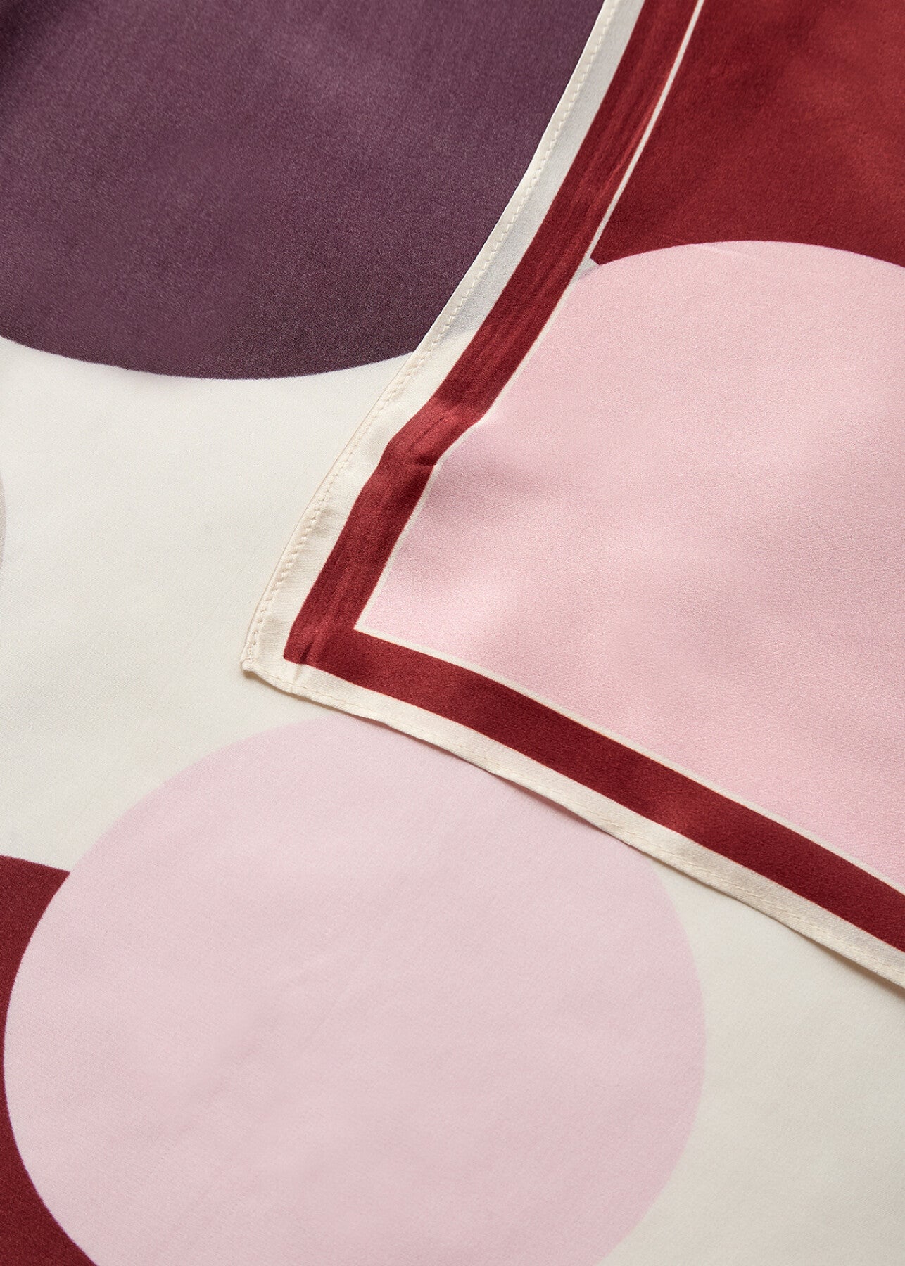 SC-BIRTA 1 SCHAL DUNKELROT