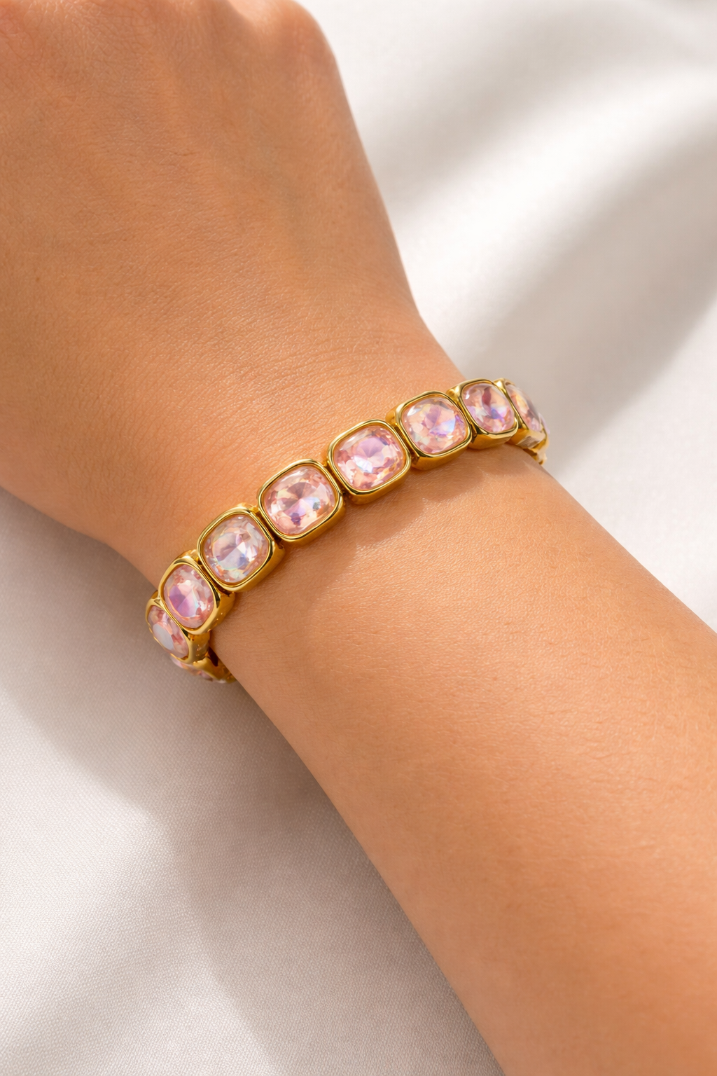 Statement Armband „Rosé Glow“ – elastisch & goldfarben