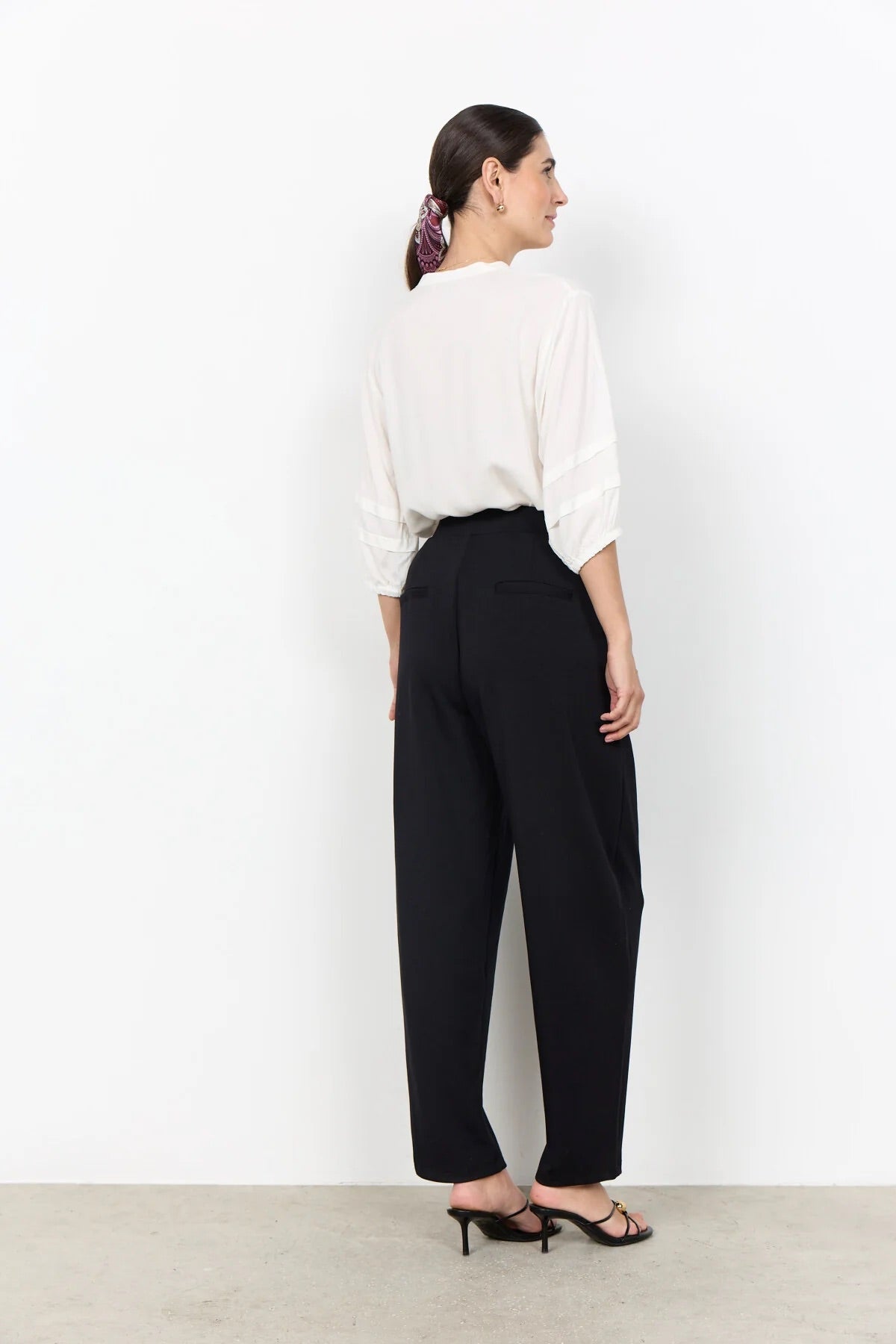 SC-BANU 321 HOSE SCHWARZ