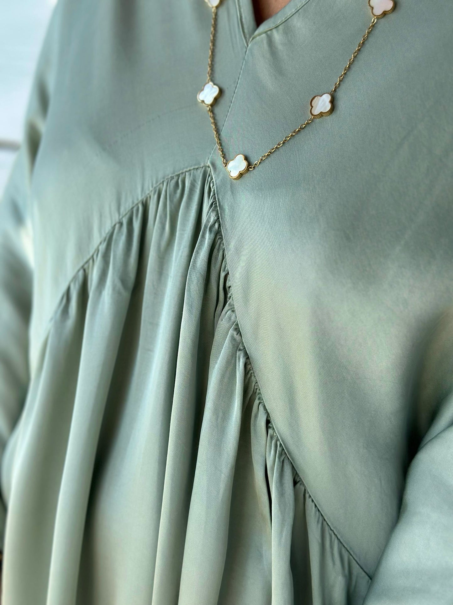 Stylisches Sommerkleid "VICTORIA" in Matcha Green