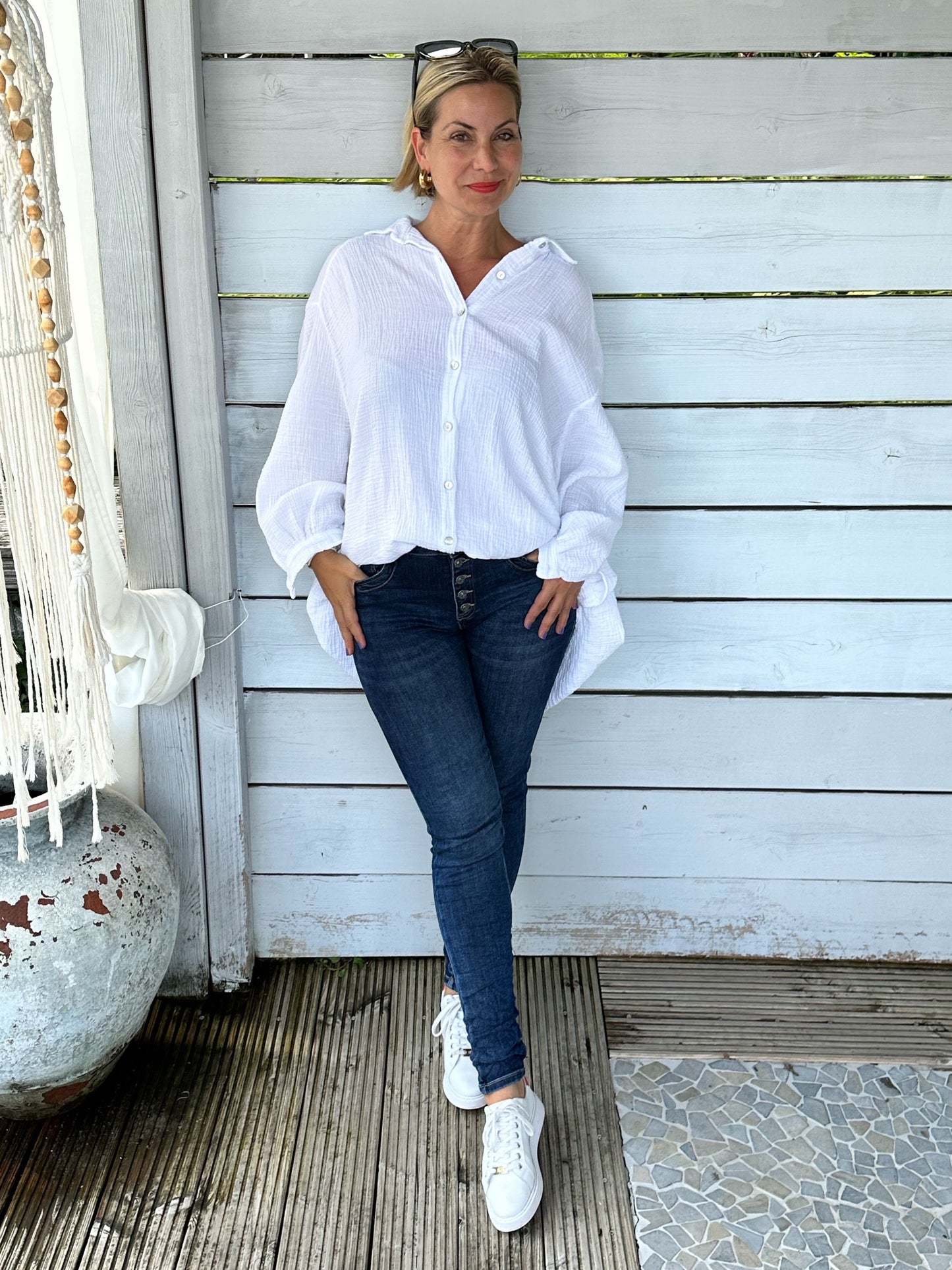 Basic Blue-Jeans mit Knopfleiste