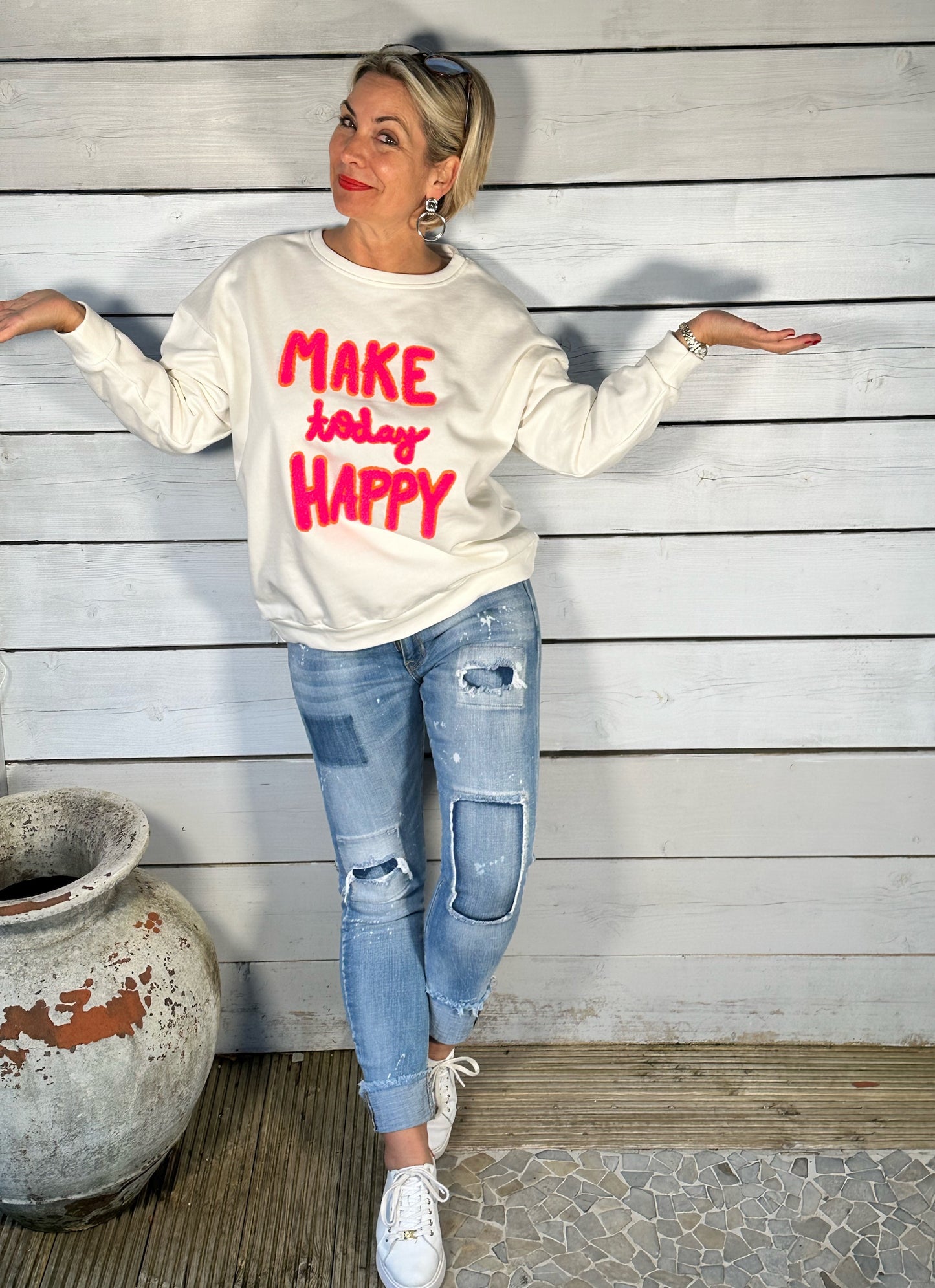 "MAKE TODAY HAPPY" Sweatshirt in Weiß