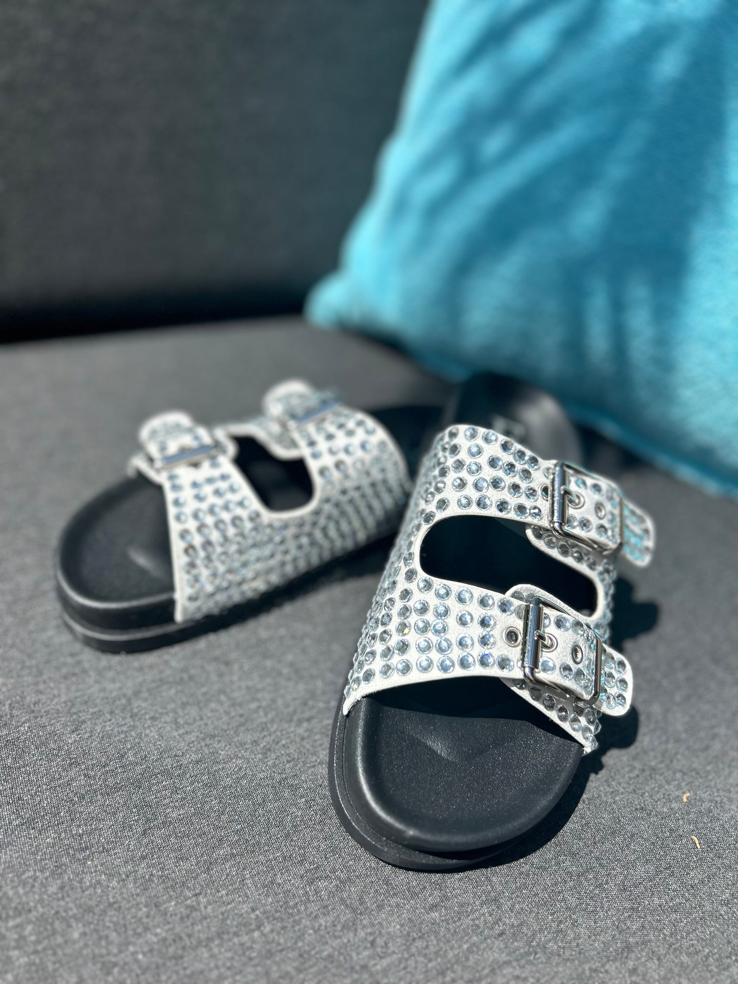 Edle Sommer-Sandale in Weiss-GLITZER