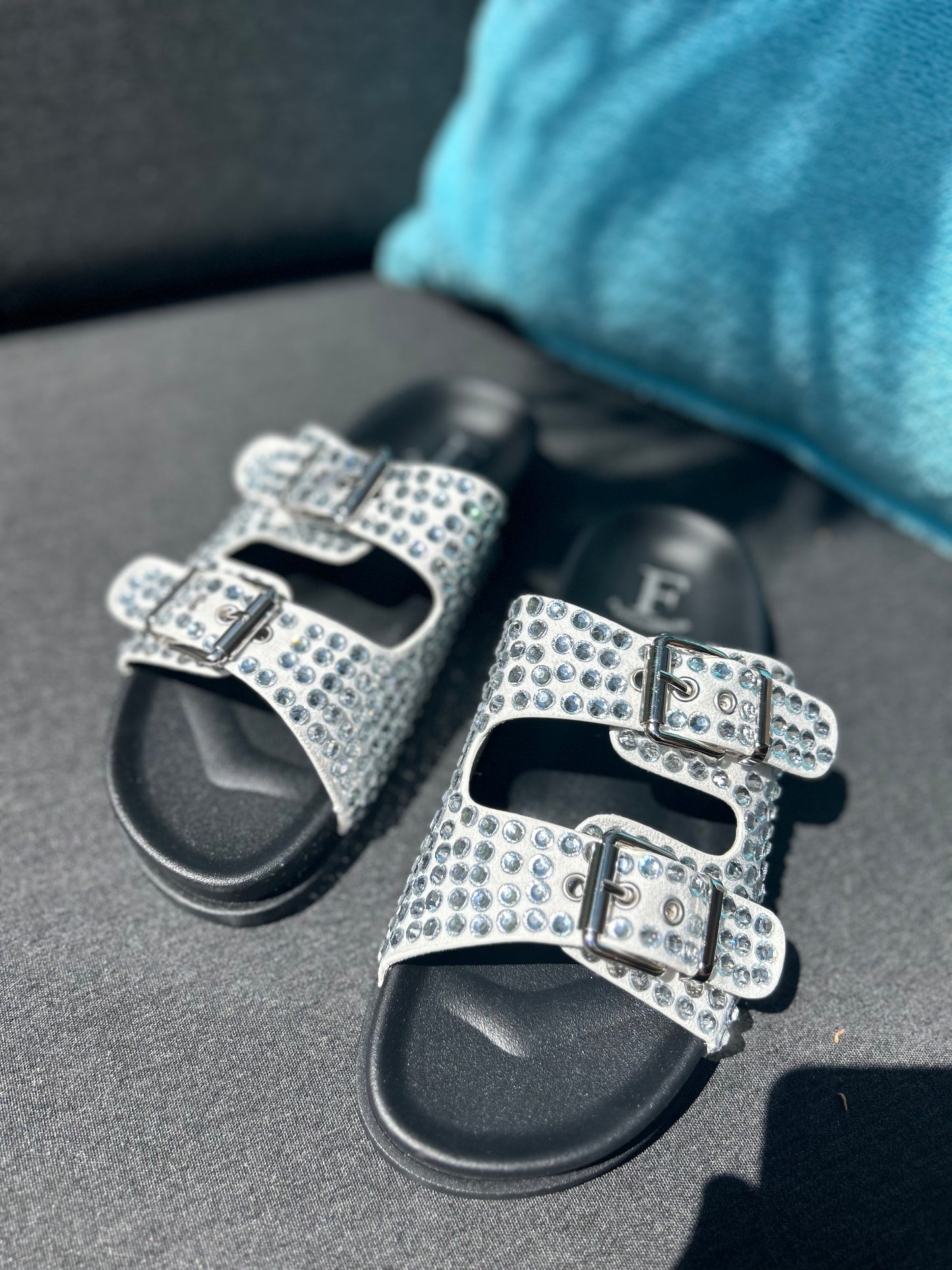 Edle Sommer-Sandale in Weiss-GLITZER