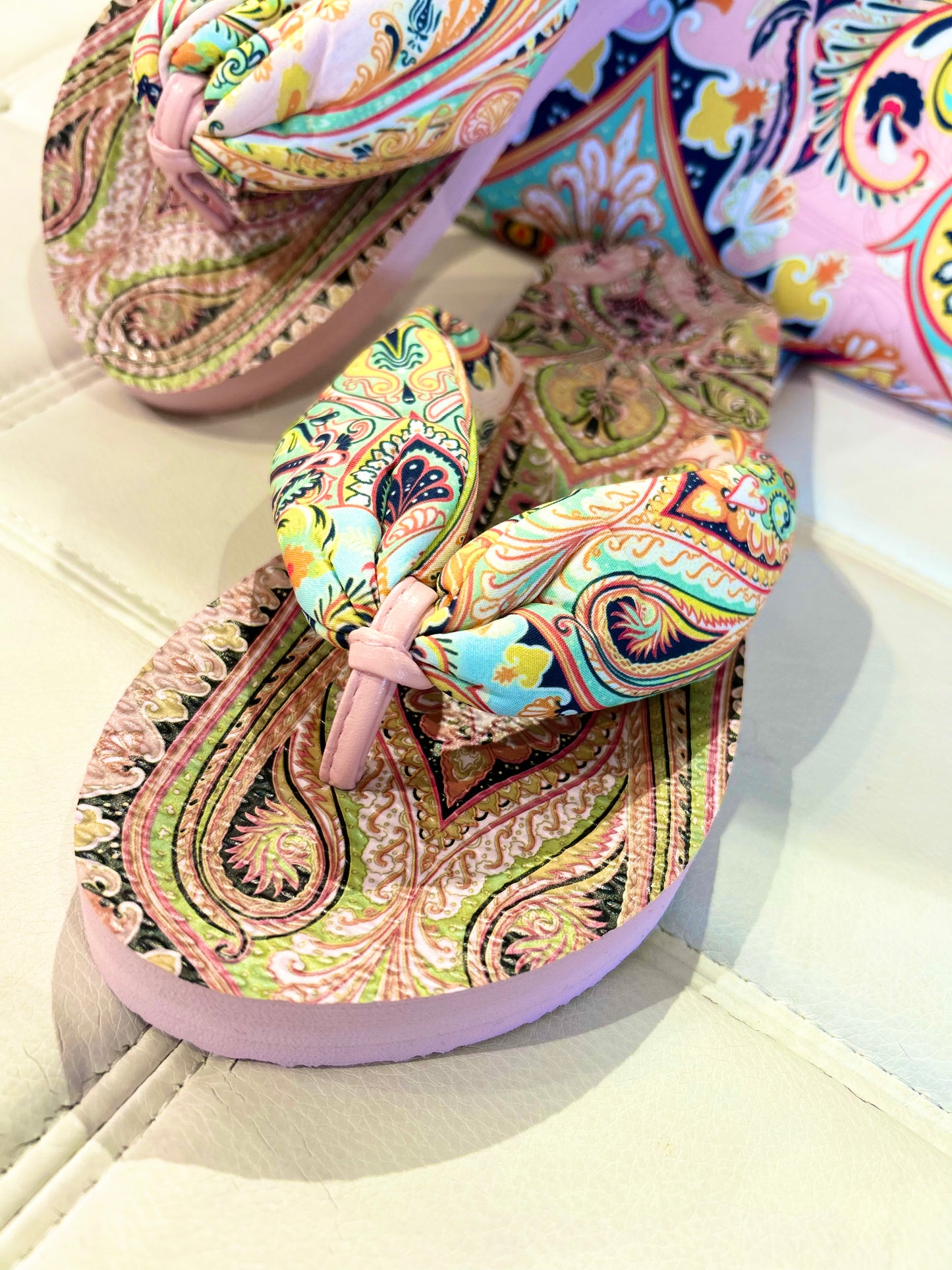 MOO ILO FLIPPIS & Neopren Tasche Steffi B PAISLEY