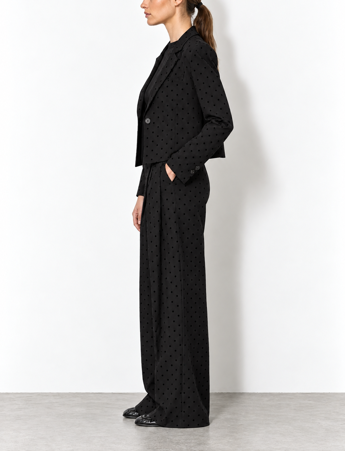 LR-URSULA 2 BLAZER - Schwarz