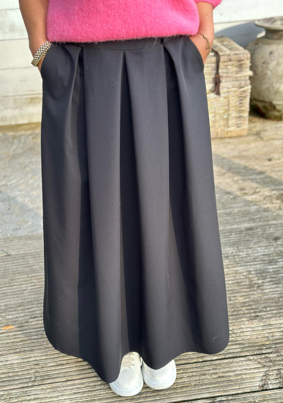 Stylischer Onesize Rock in Schwarz