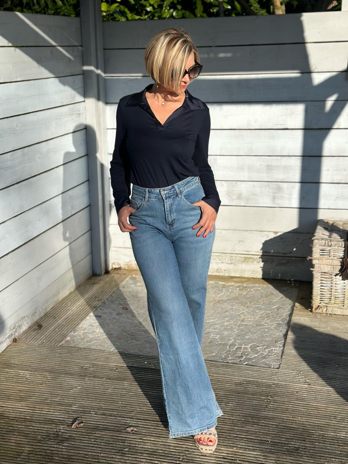 Stylische Washed Jeans mit Schlag