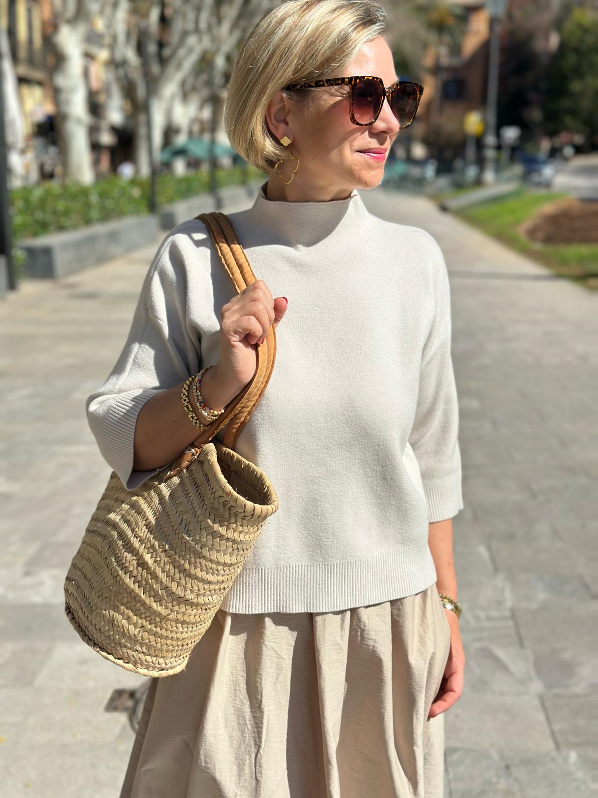 Zuckersüßer Stehkragen Pullover in Cremé