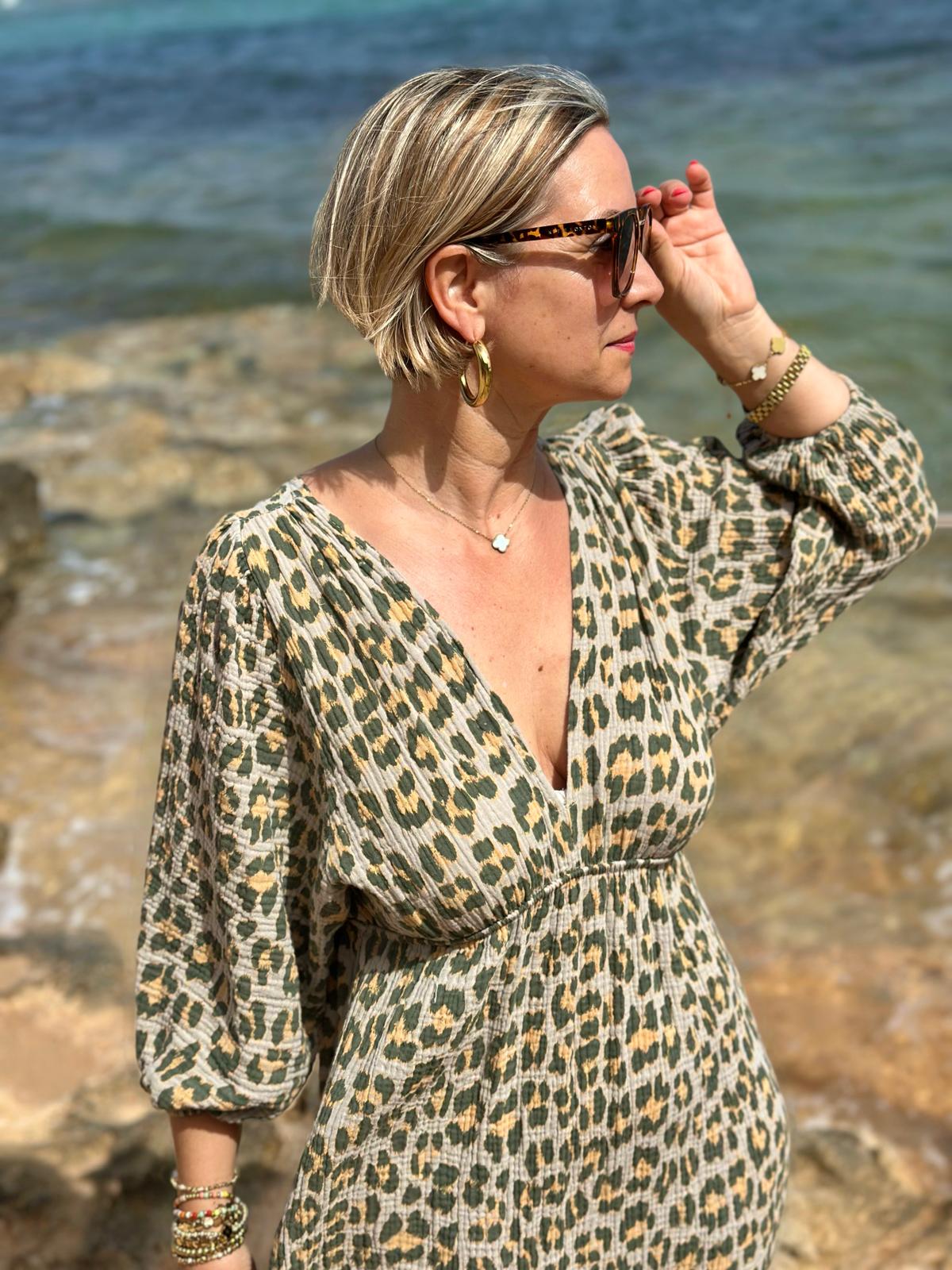 Lieblings "LEO" Kleid in OLIV SAND