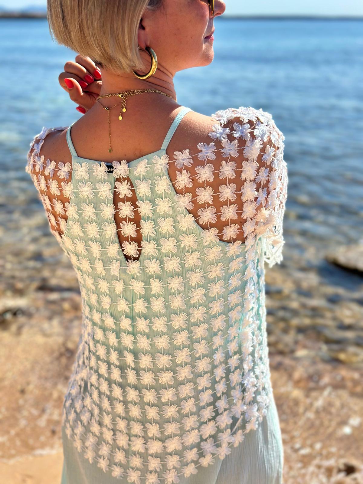 Weißer Netzpullover für Deine Sommerlooks