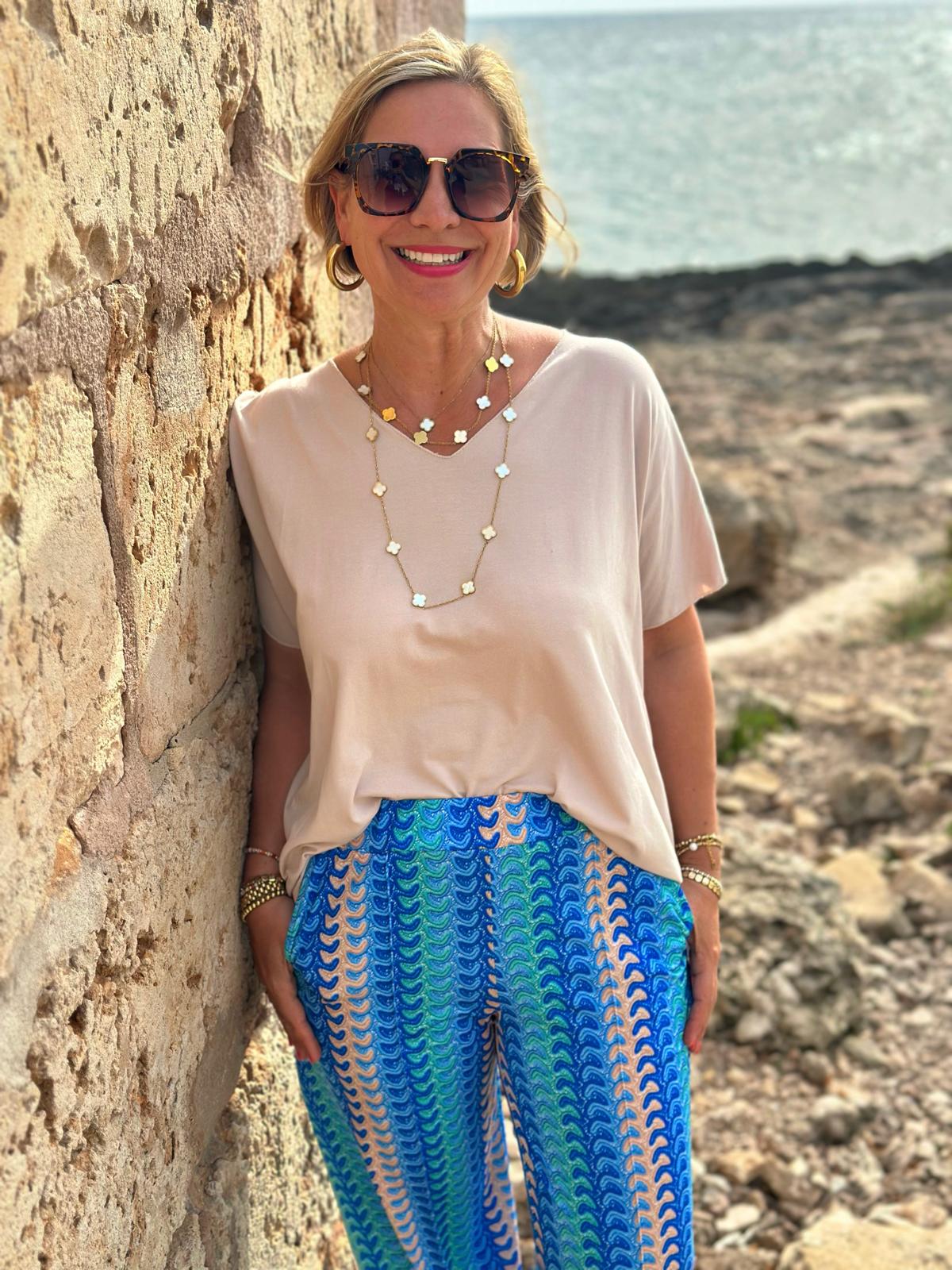 Sommerliches Basic-Shirt in Beige