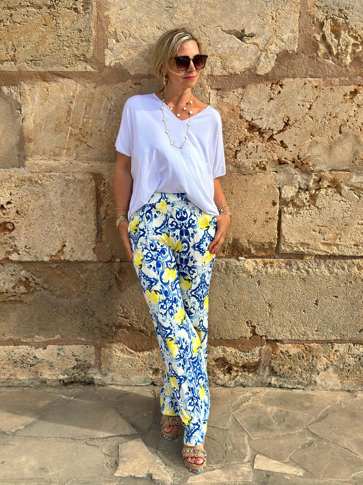 Sommerliches Basic-Shirt in Weiß