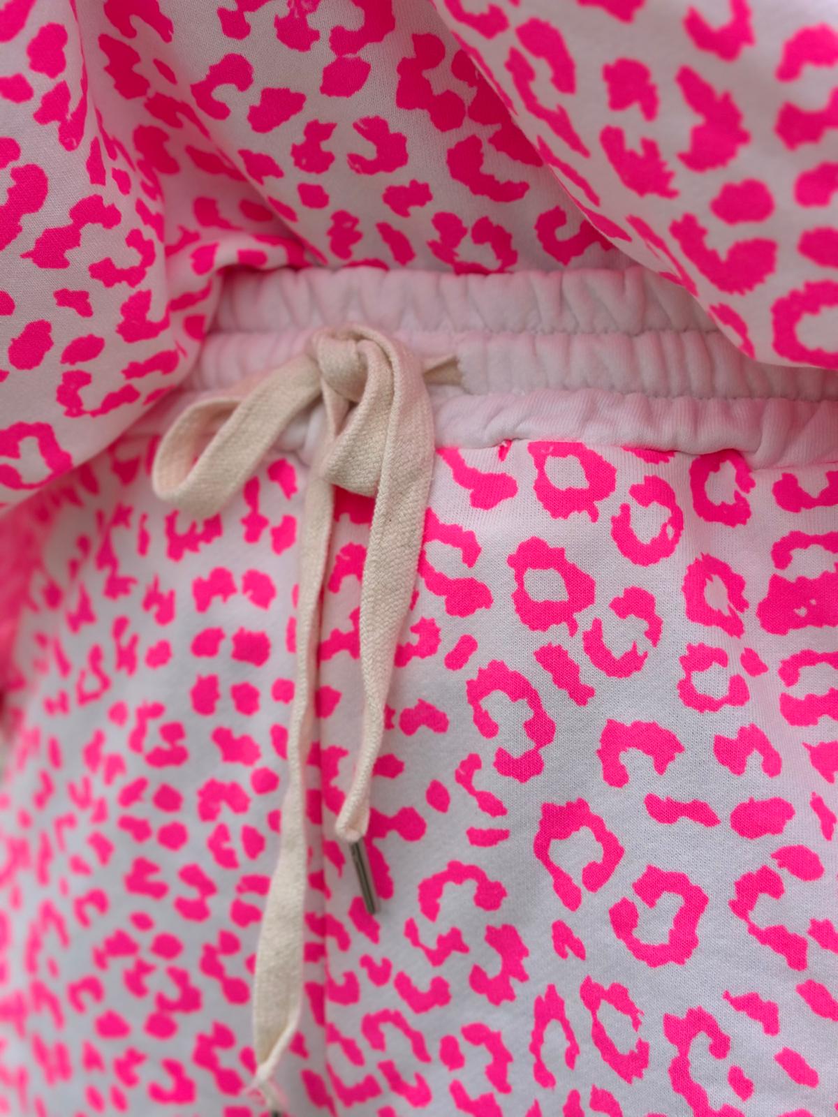 LEO LOVE Sweatshirt in PINKY