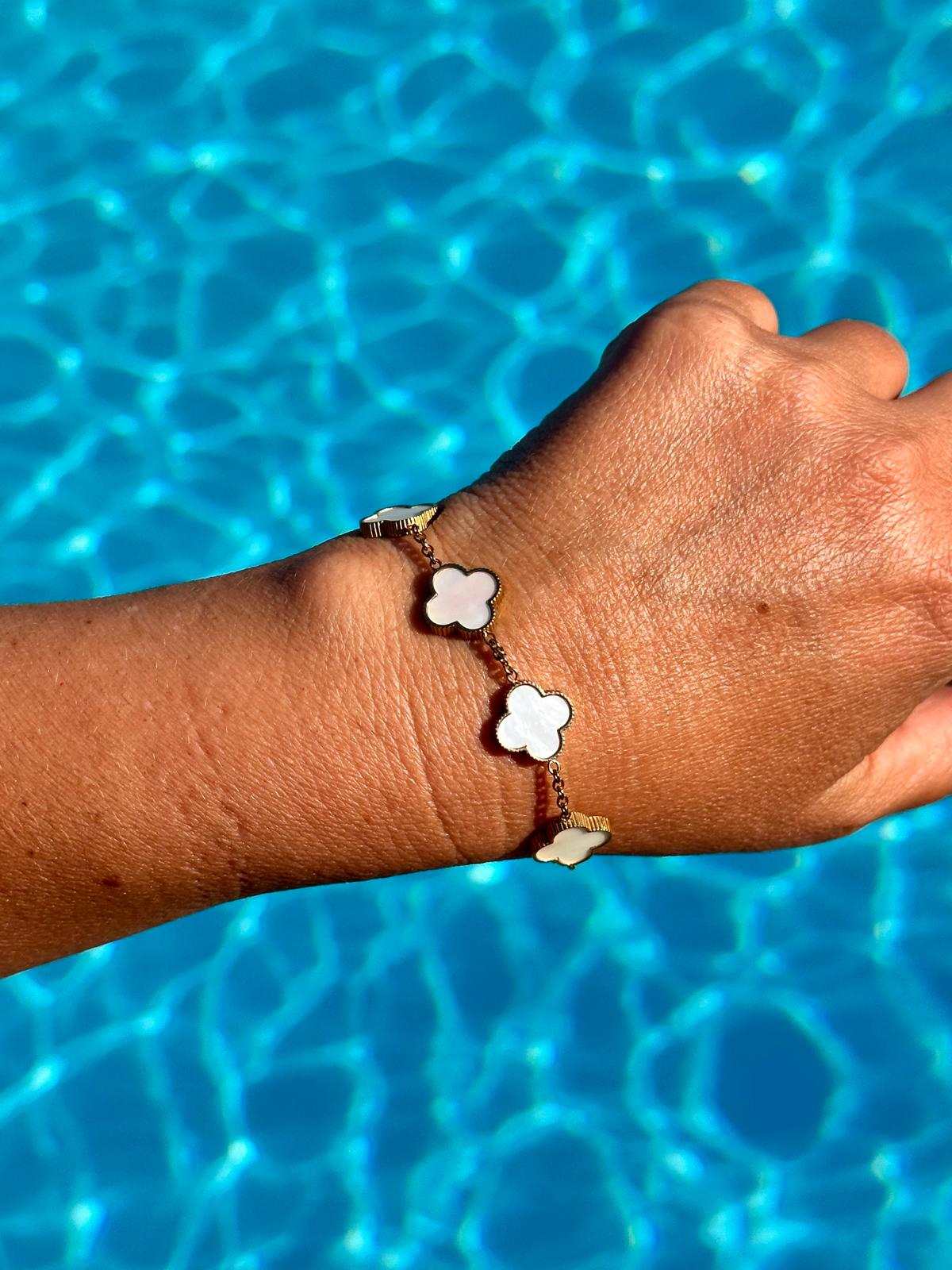 Wunderschönes Armband mit Perlmutt-Elementen