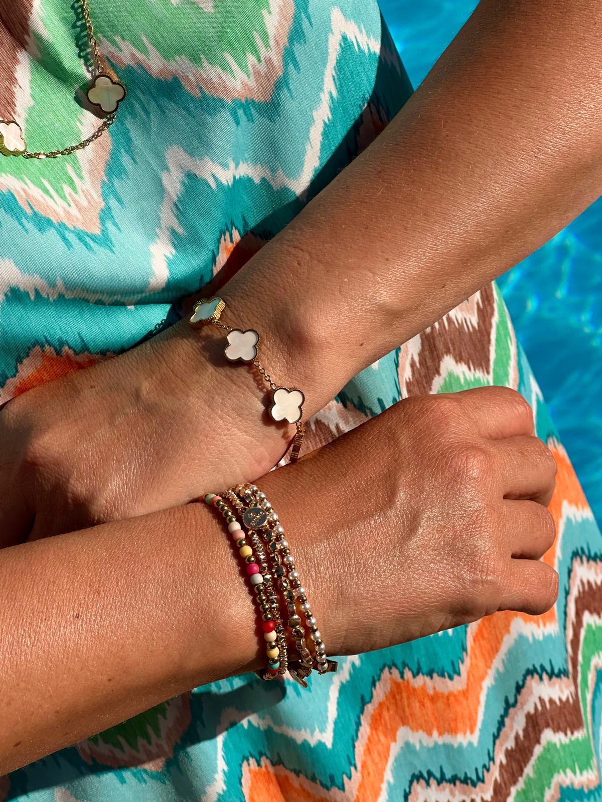 Wunderschönes Armband mit Perlmutt-Elementen