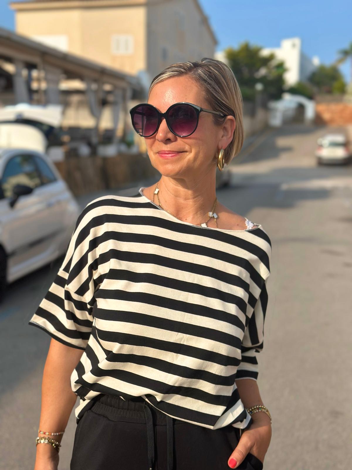 Zuckersüßes Onesize "RINGEL SHIRT" in Schwarz/Weiß