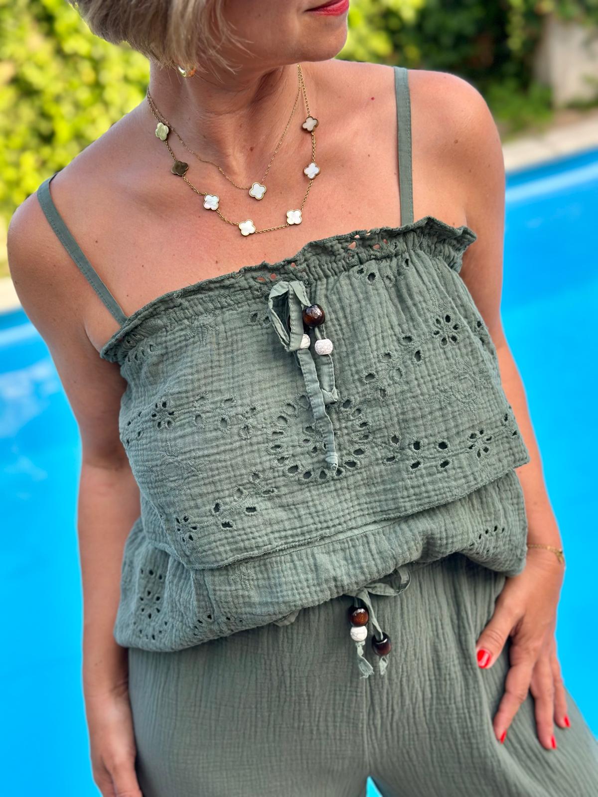 Sommerliches MUSSELIN TOP "FLORENCE" in Oliv