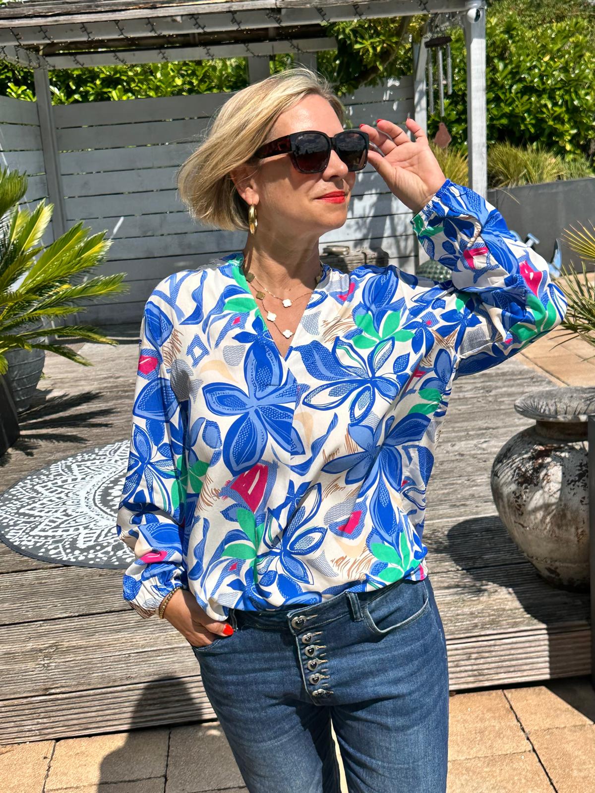 Stylische Sommerbluse "BLUE FLOWERS"