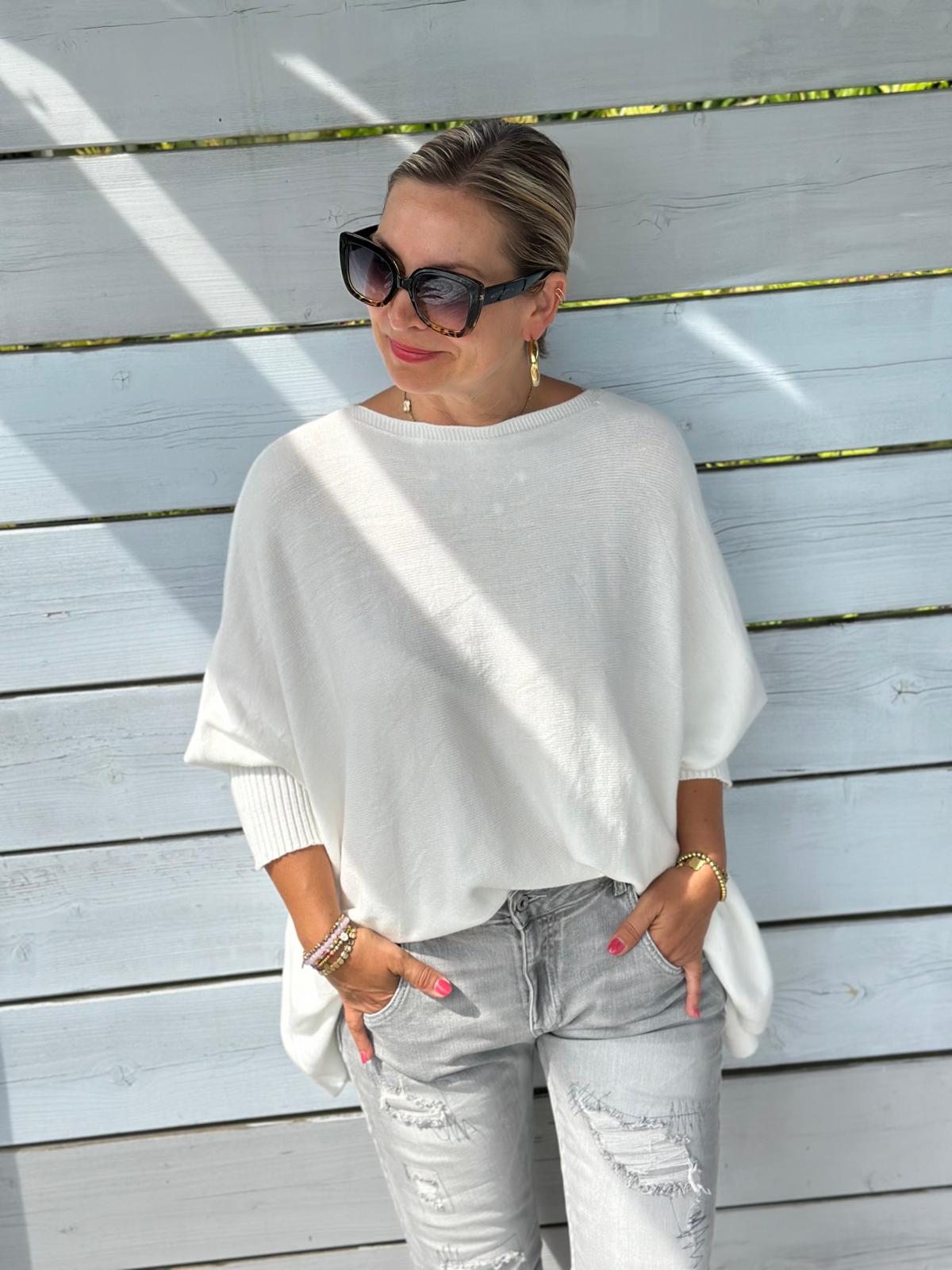 Langer Kuschelpulli in Weiss