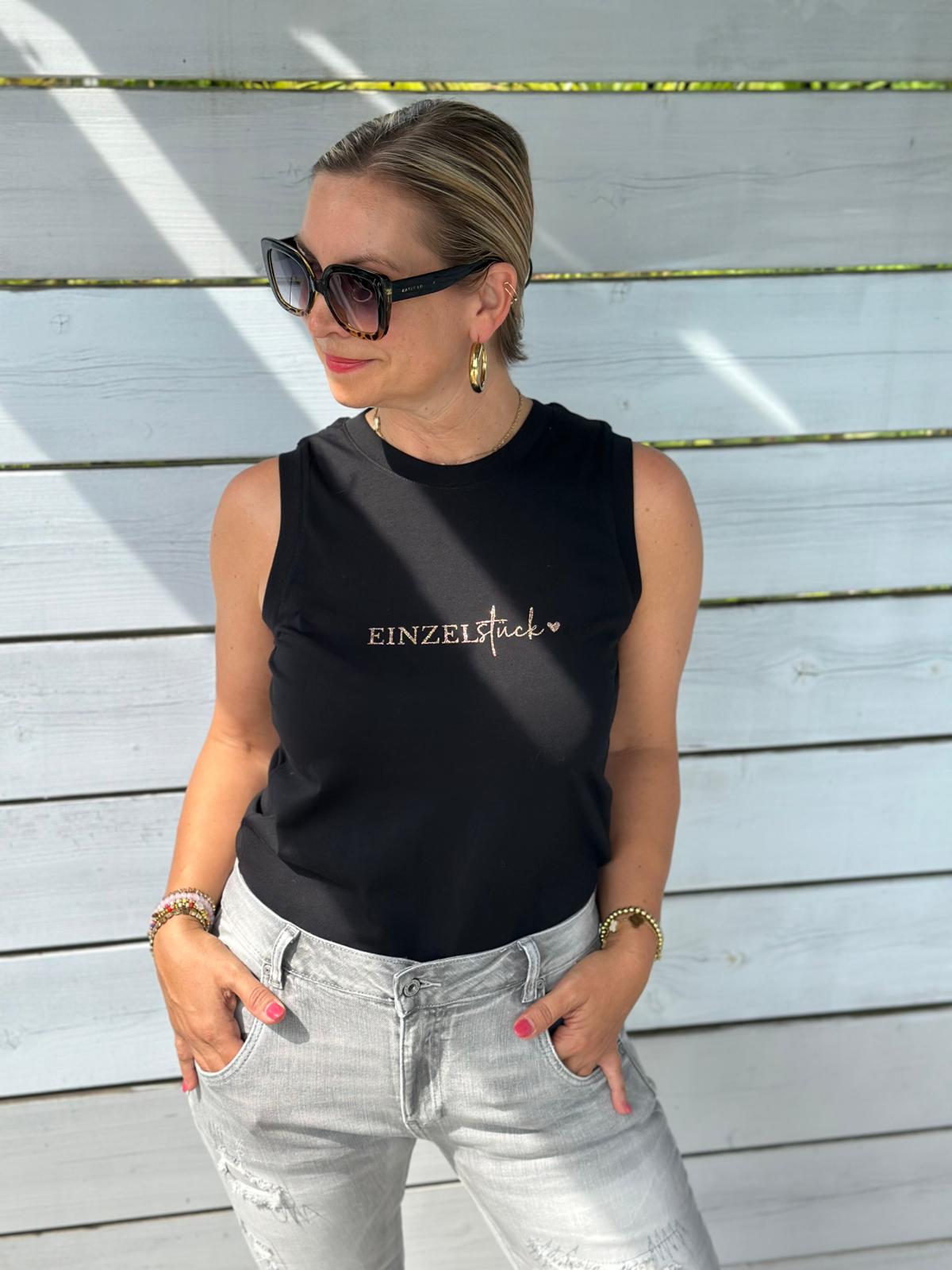 BE FAMOUS Shirt "Einzelstück" Schwarz/Glitzer