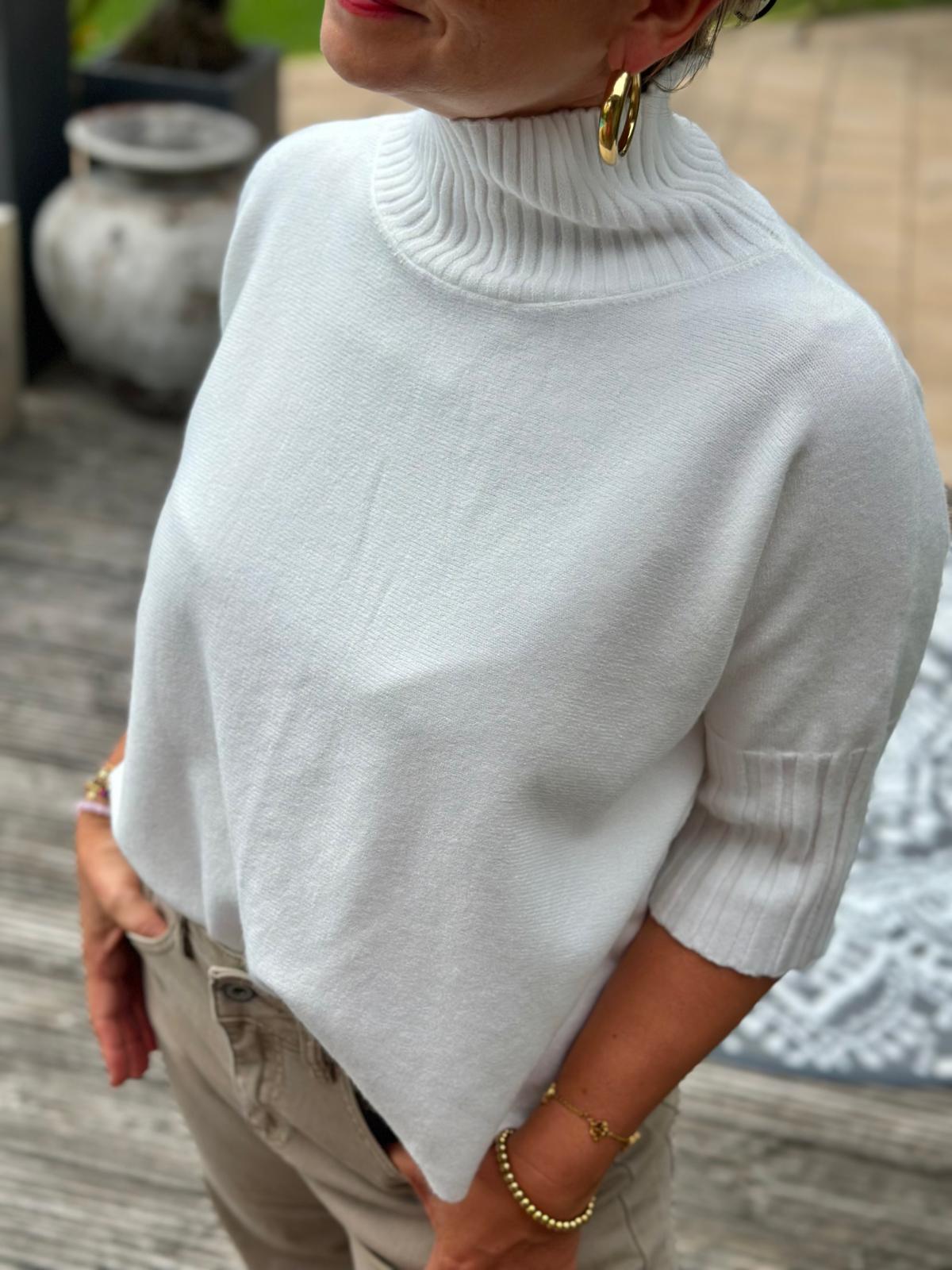 Süßer Rollkragen Pulli mit 3/4 Arm in Weiss (kurz)