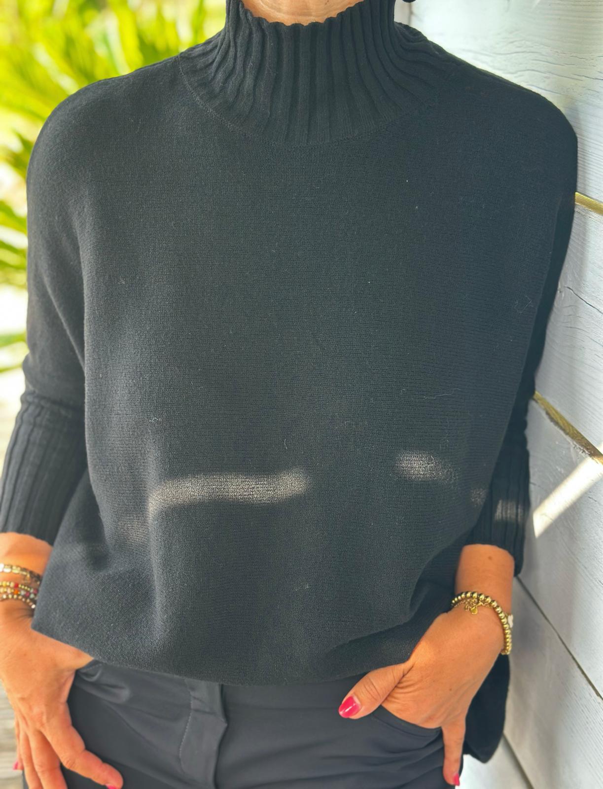 Süßer Rollkragen Pulli mit 3/4 Arm in Schwarz (lang)