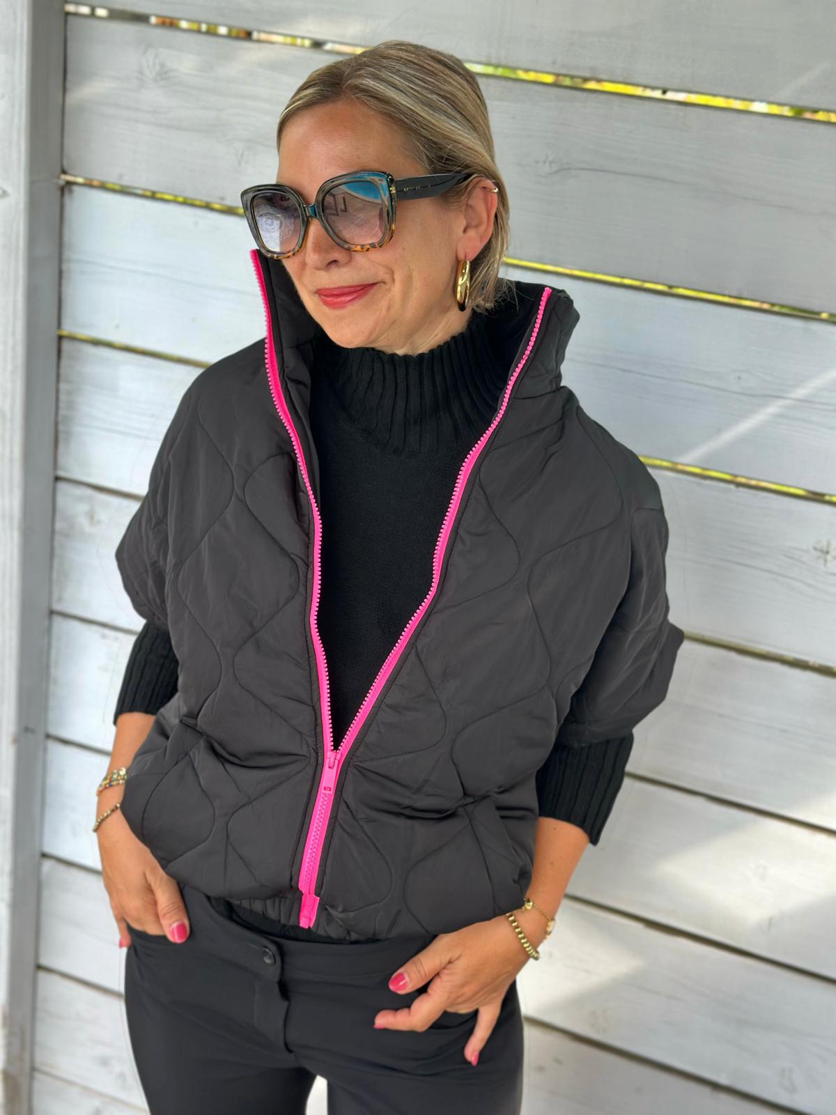 Stylische Highlight Weste "LOVELY" in Schwarz/Pink