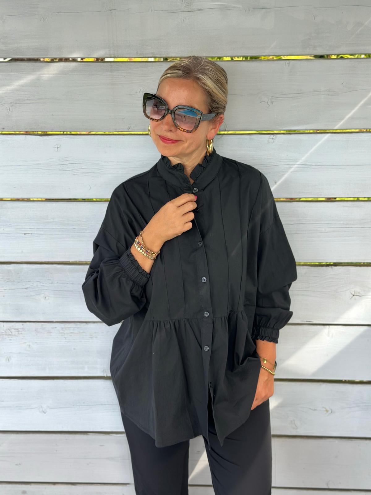 Geraffte Highlight-Bluse in Schwarz