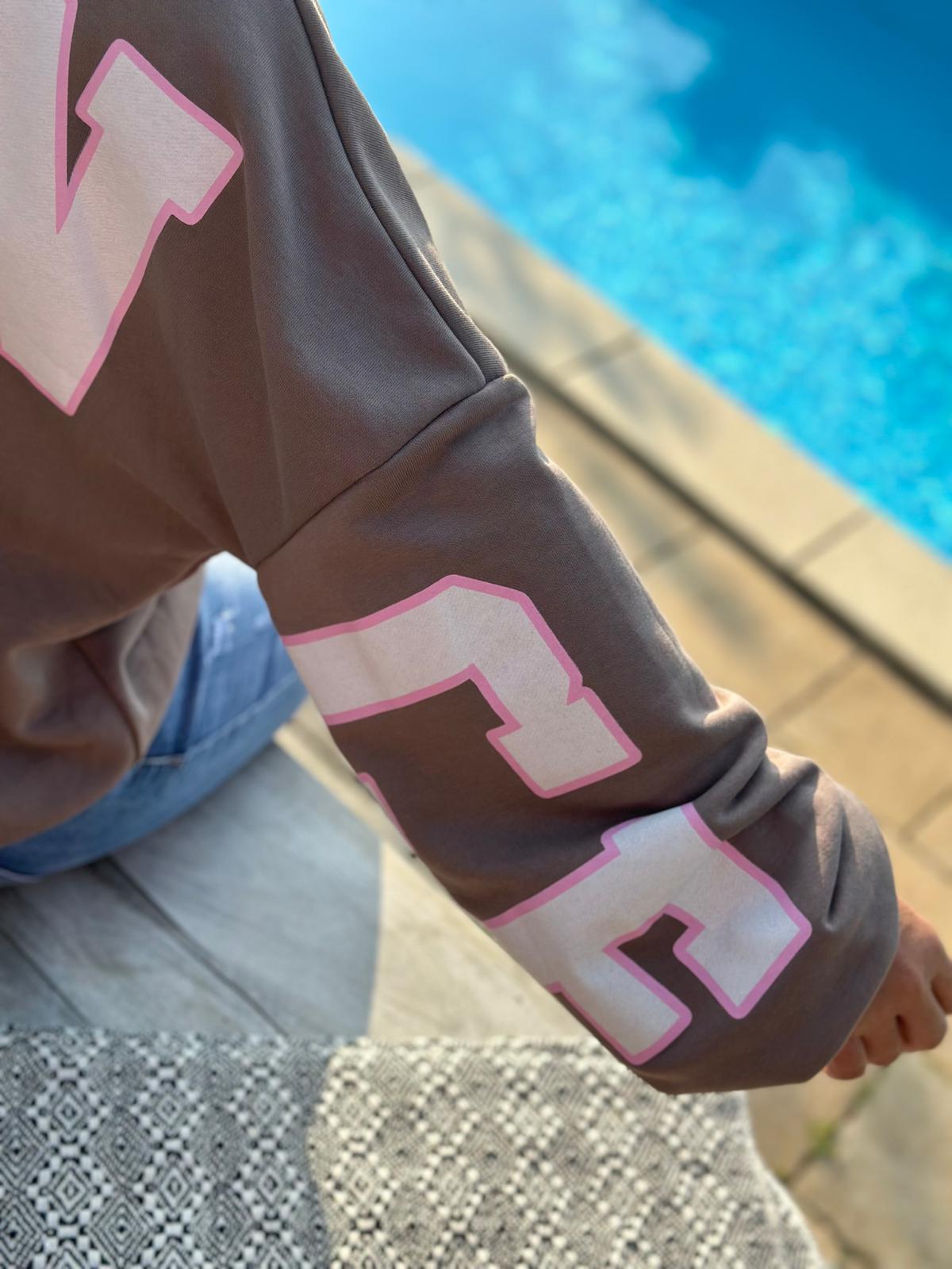 Kuschel Sweatshirt "BALANCE" in Chocolate