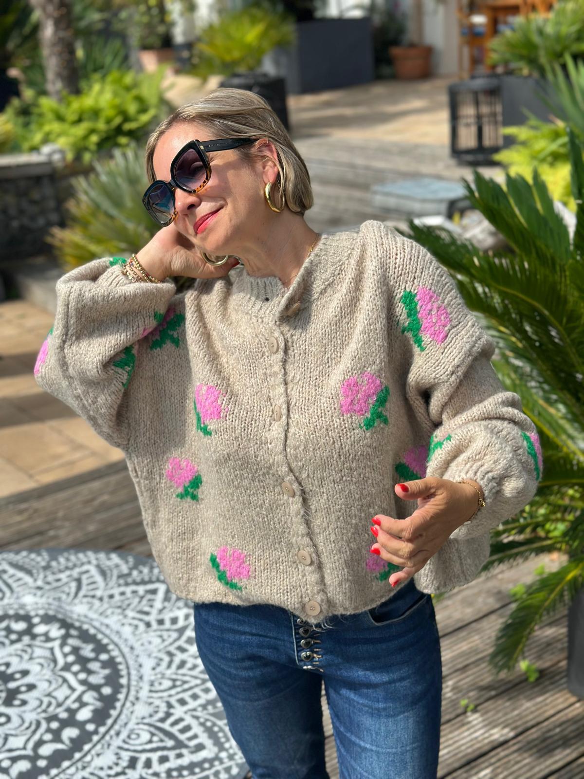 Kuschel Strickjacke ROSES in Beige