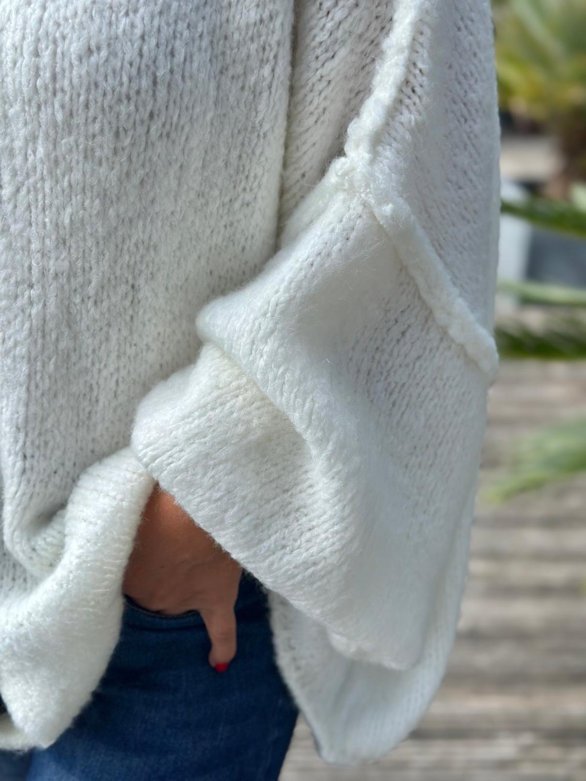 Süße Onesize Strickjacke in Creméweiss