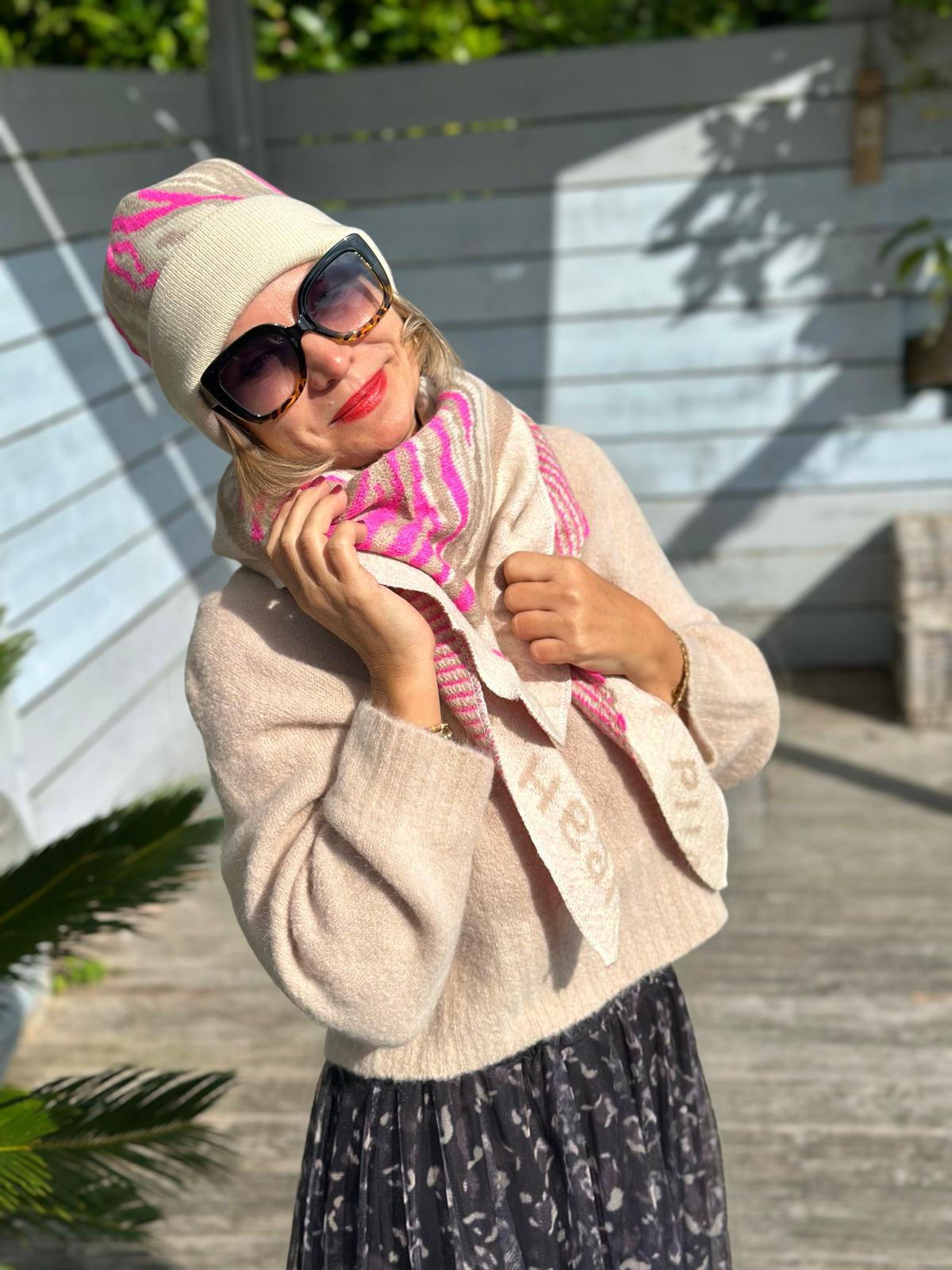 LOVELY ZEBRA Dreiecks-Schal in Cremé/Pink