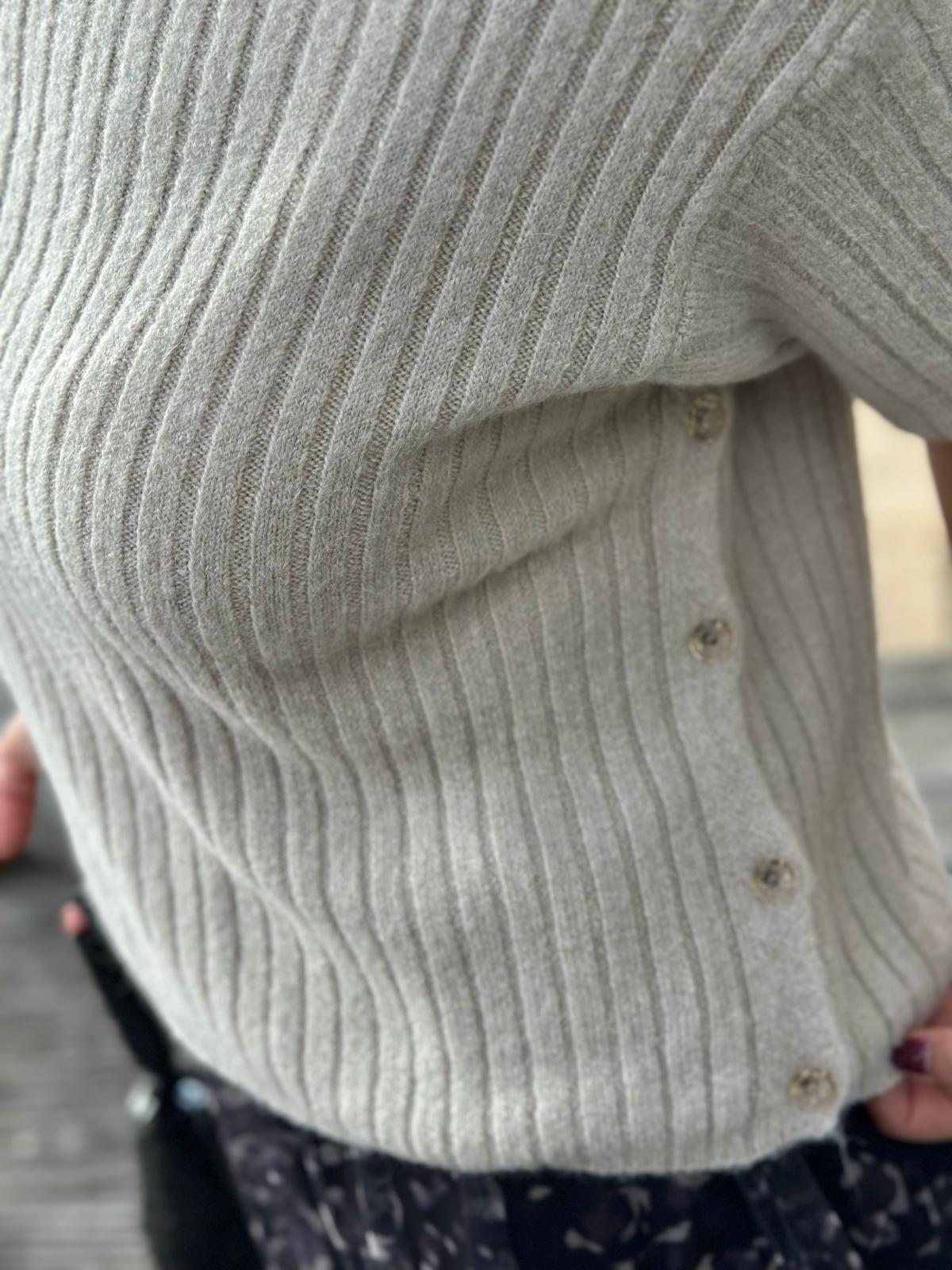 Süßer Turtle-Neck Pulli mit kurzem Arm in Cremé
