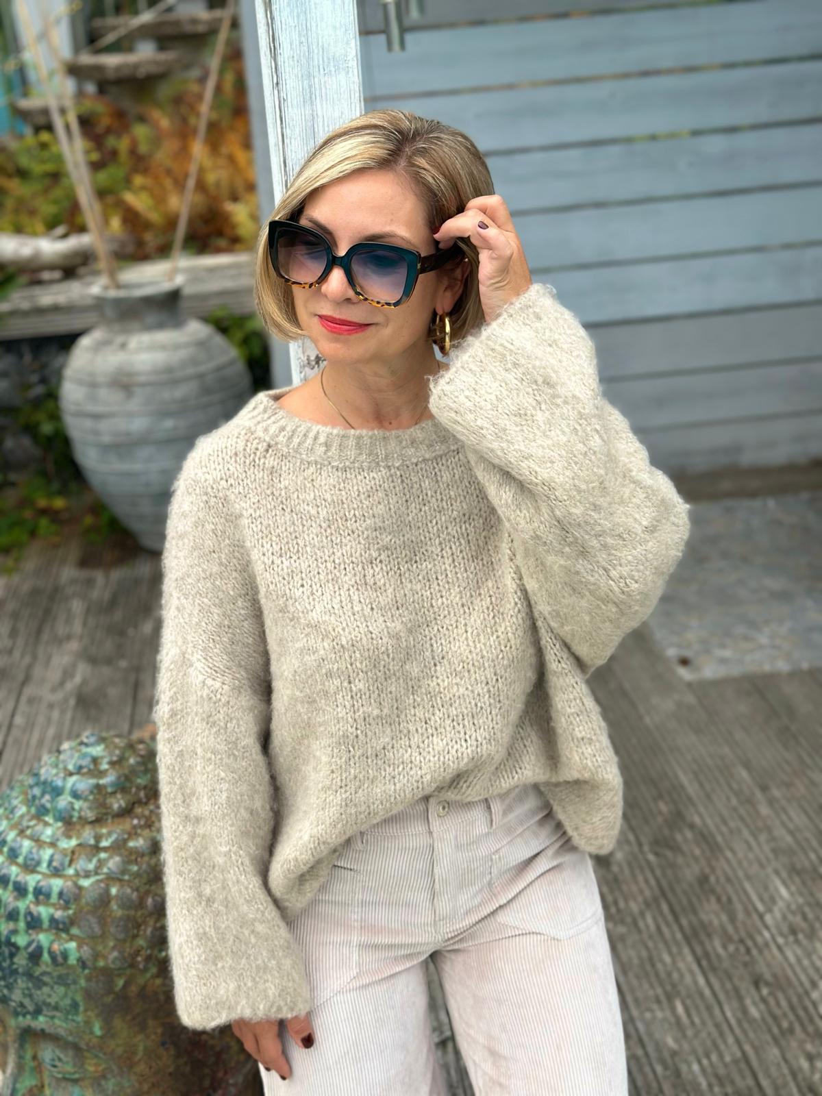 Weit geschnittener Onesize Pulli "SUPERFLAUSCH" in Beige