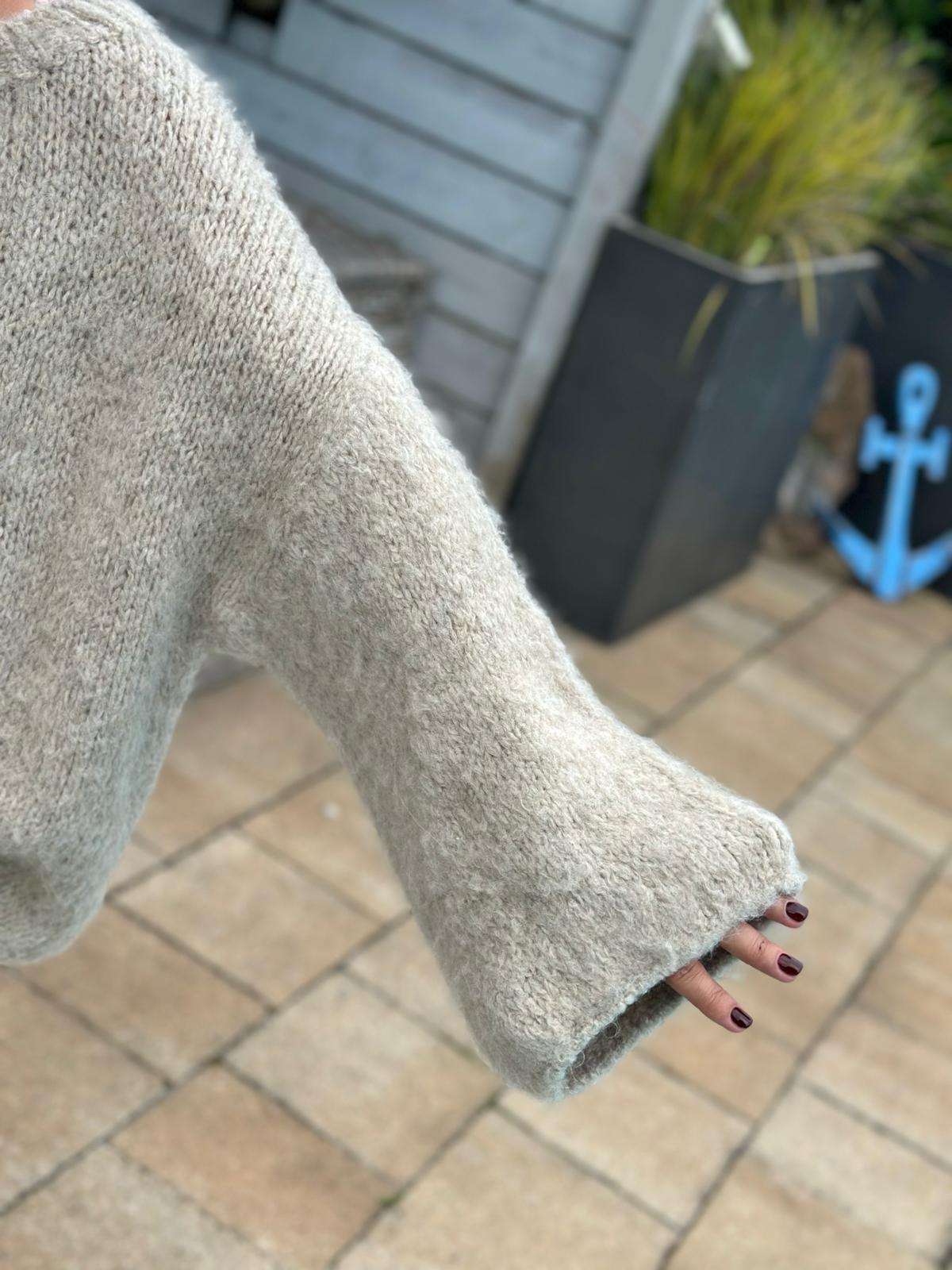 Weit geschnittener Onesize Pulli "SUPERFLAUSCH" in Beige