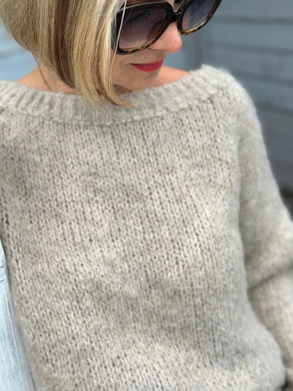 Weit geschnittener Onesize Pulli "SUPERFLAUSCH" in Beige