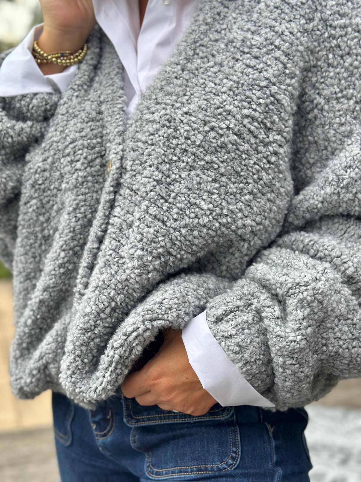 Weit geschnittene Onesize Kuschel-Jacke in Grau