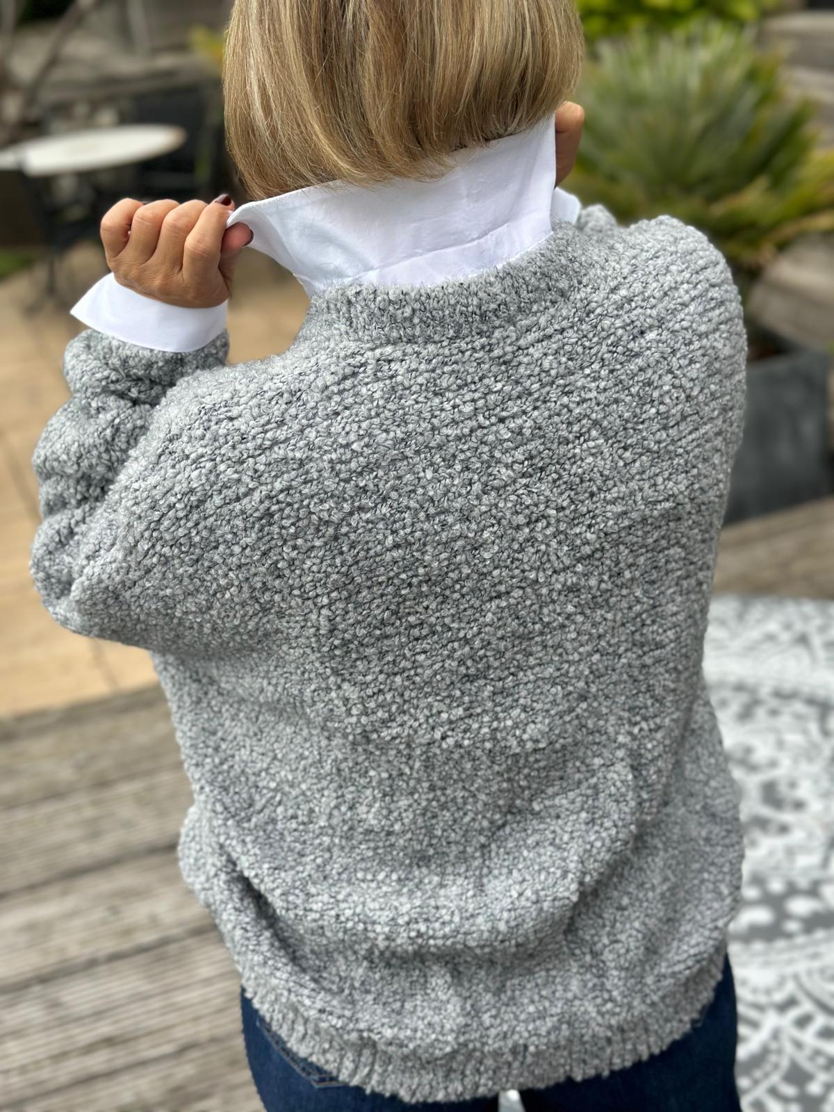Weit geschnittene Onesize Kuschel-Jacke in Grau