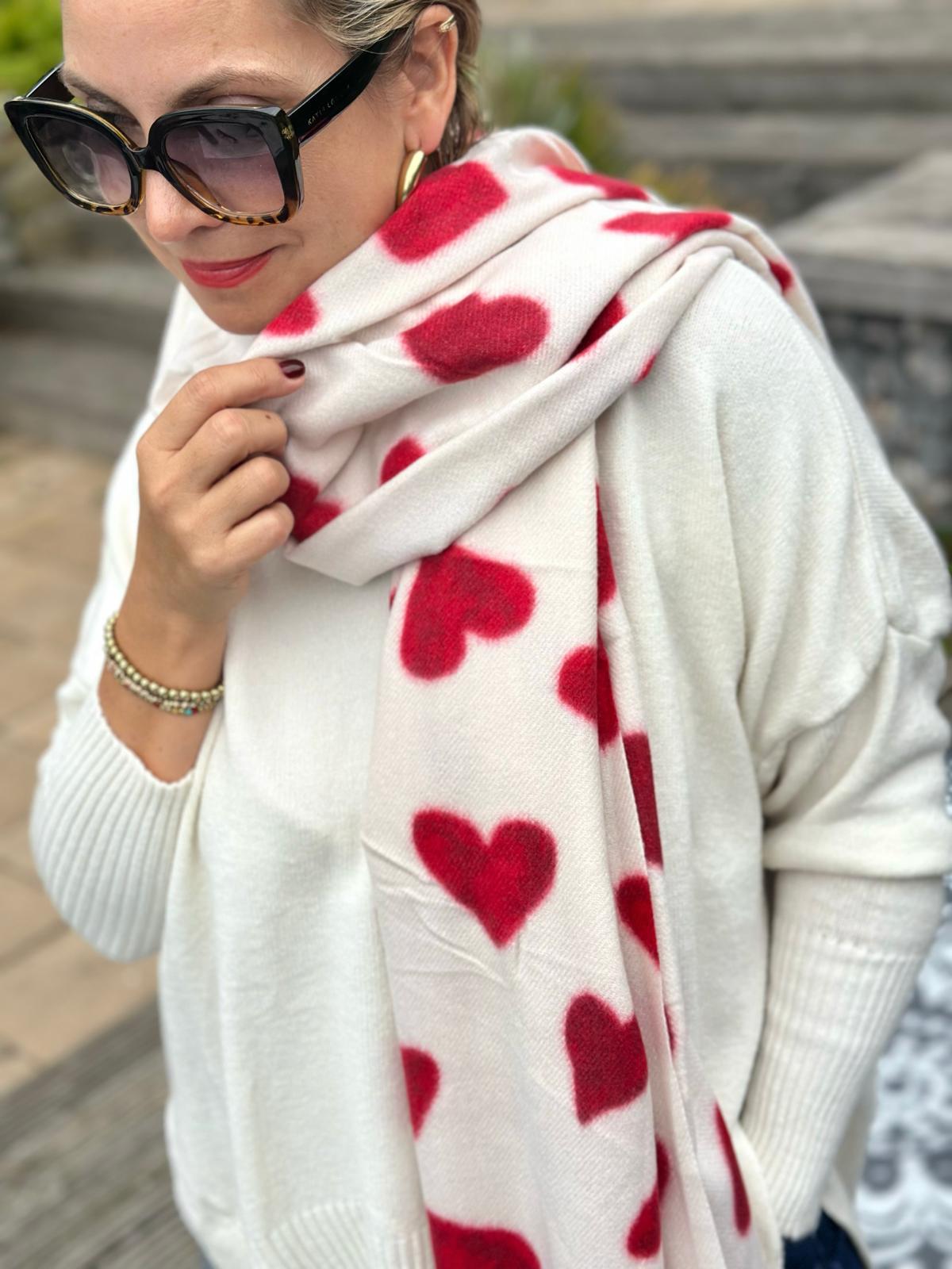 Stylischer Onesize Pulli mit Schlitz an der Seite in Cremé