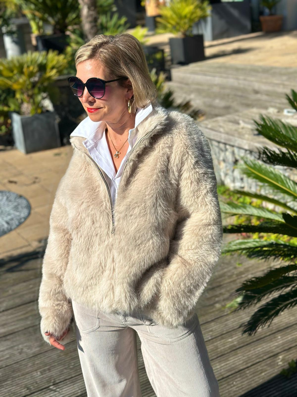 Super-Kuschel Jacke in Cremé