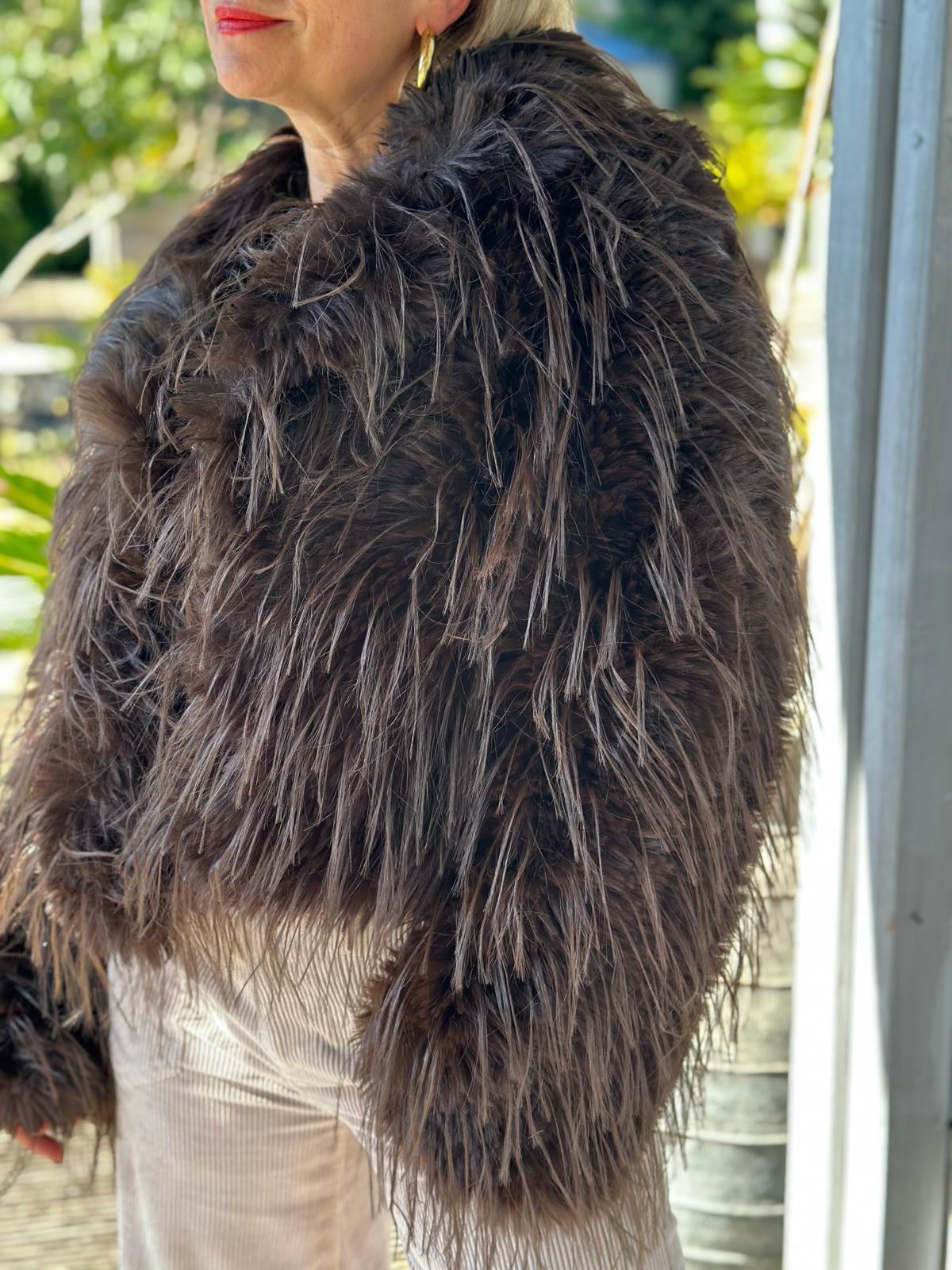 Fluffige Felljacke in Chocolate