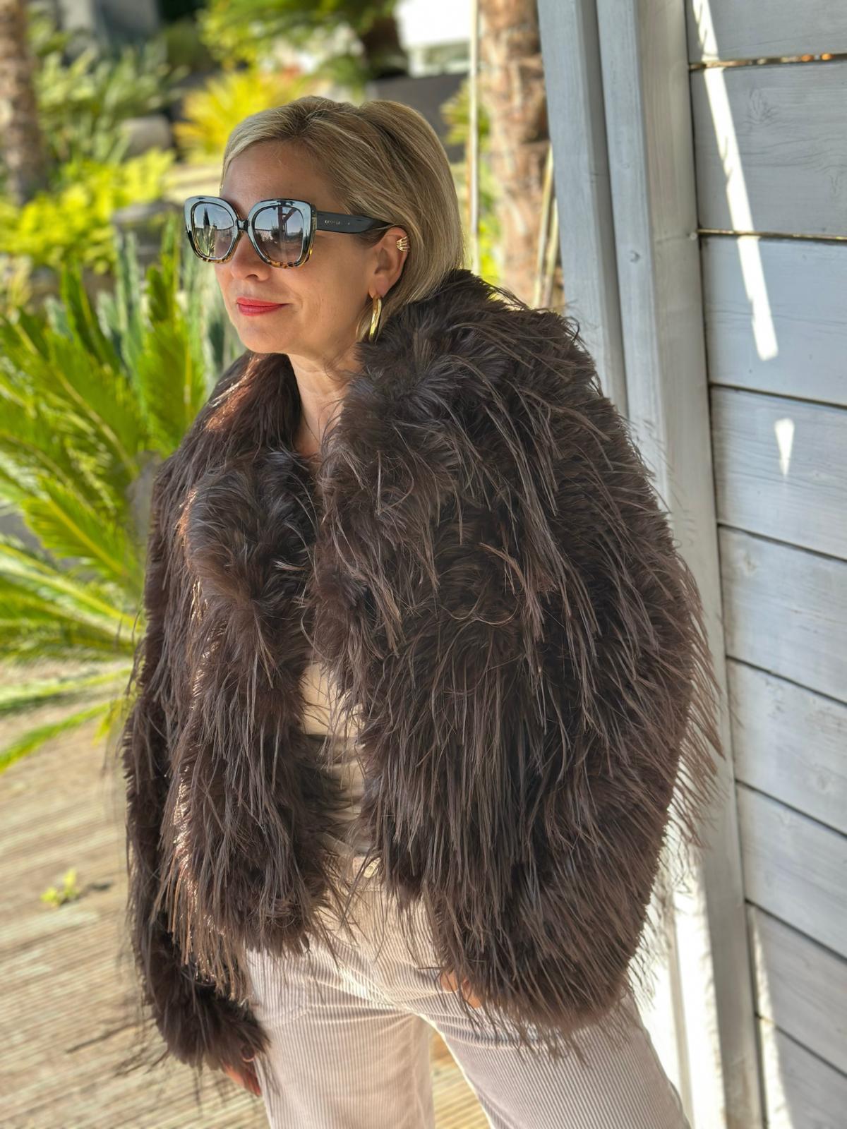 Fluffige Felljacke in Chocolate