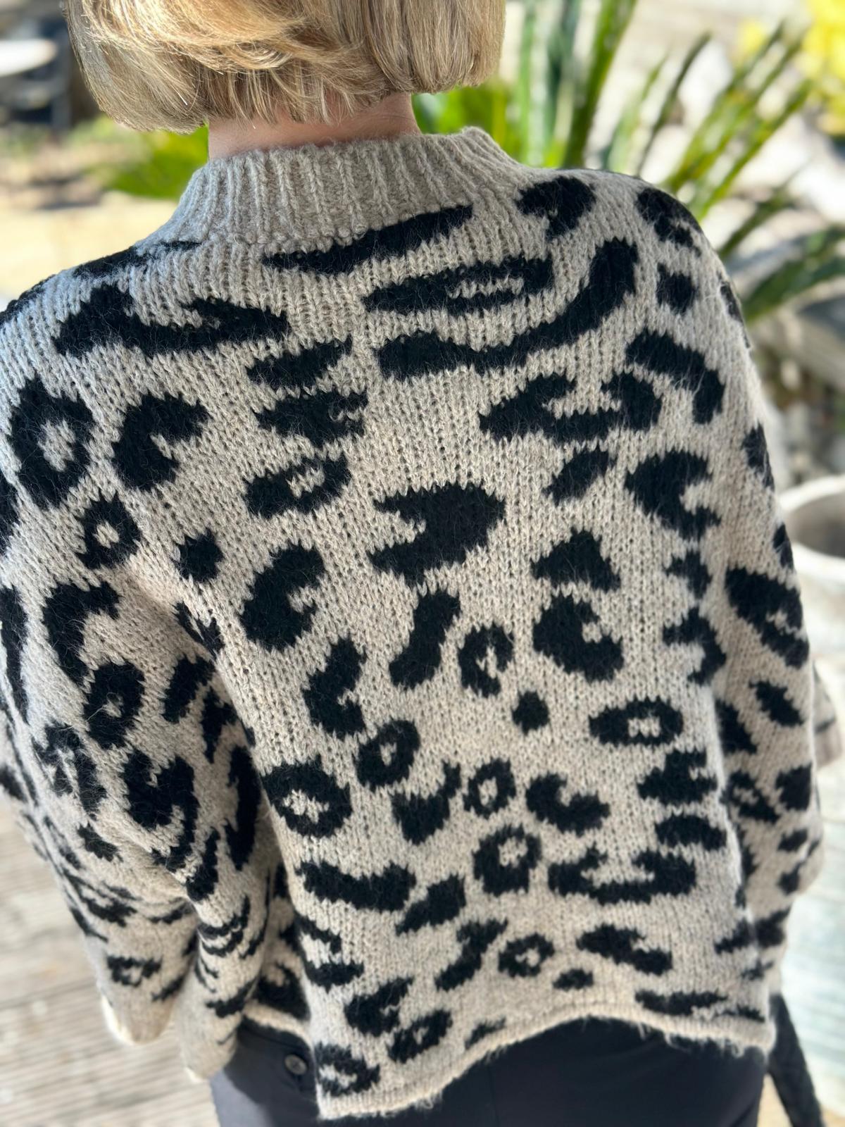 Zuckersüße LEO-Jacke in Light Cremé