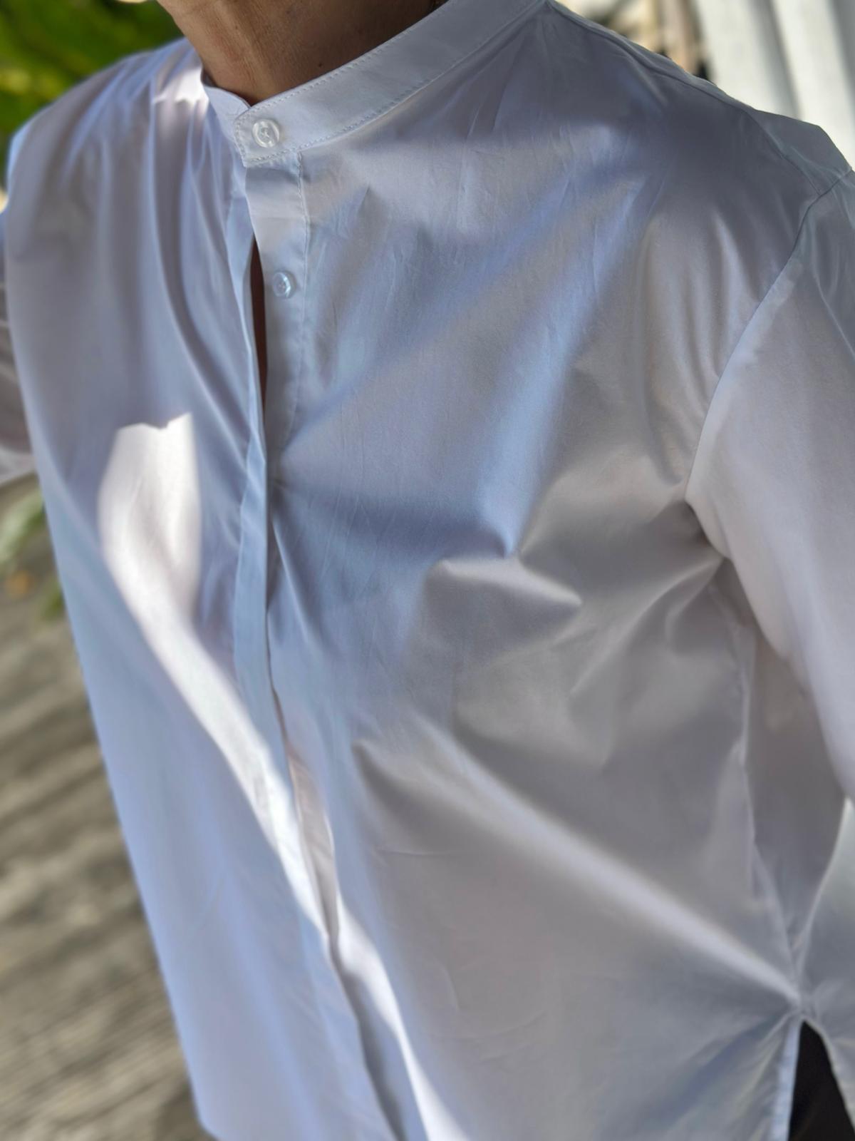 Weiße Highlight Bluse mit kleinem Kragen