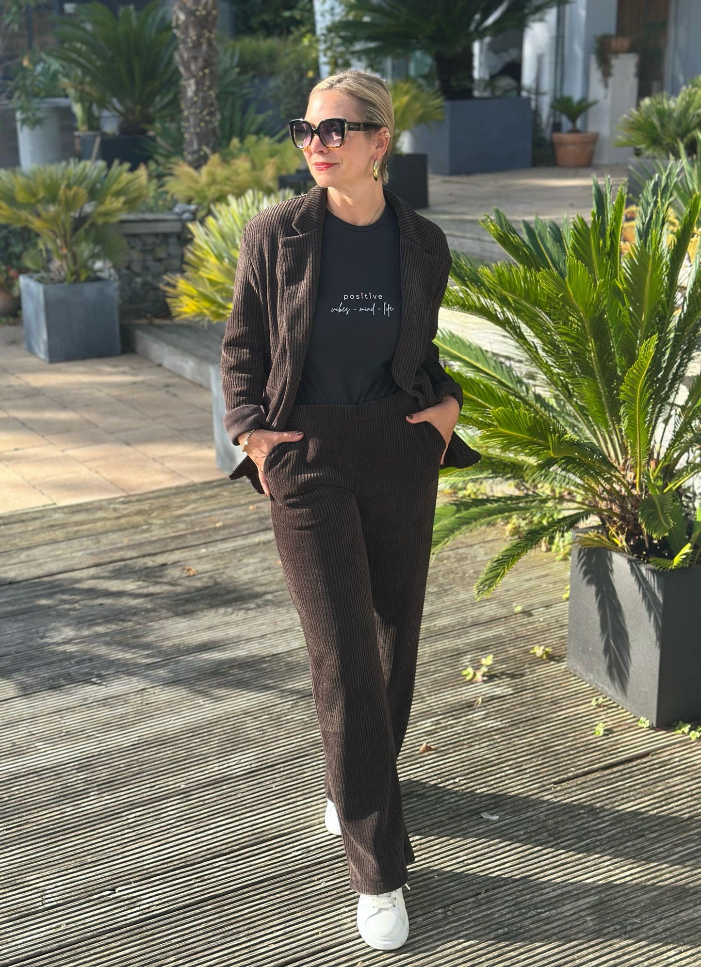 Stylischer Cord Blazer in Chocolate