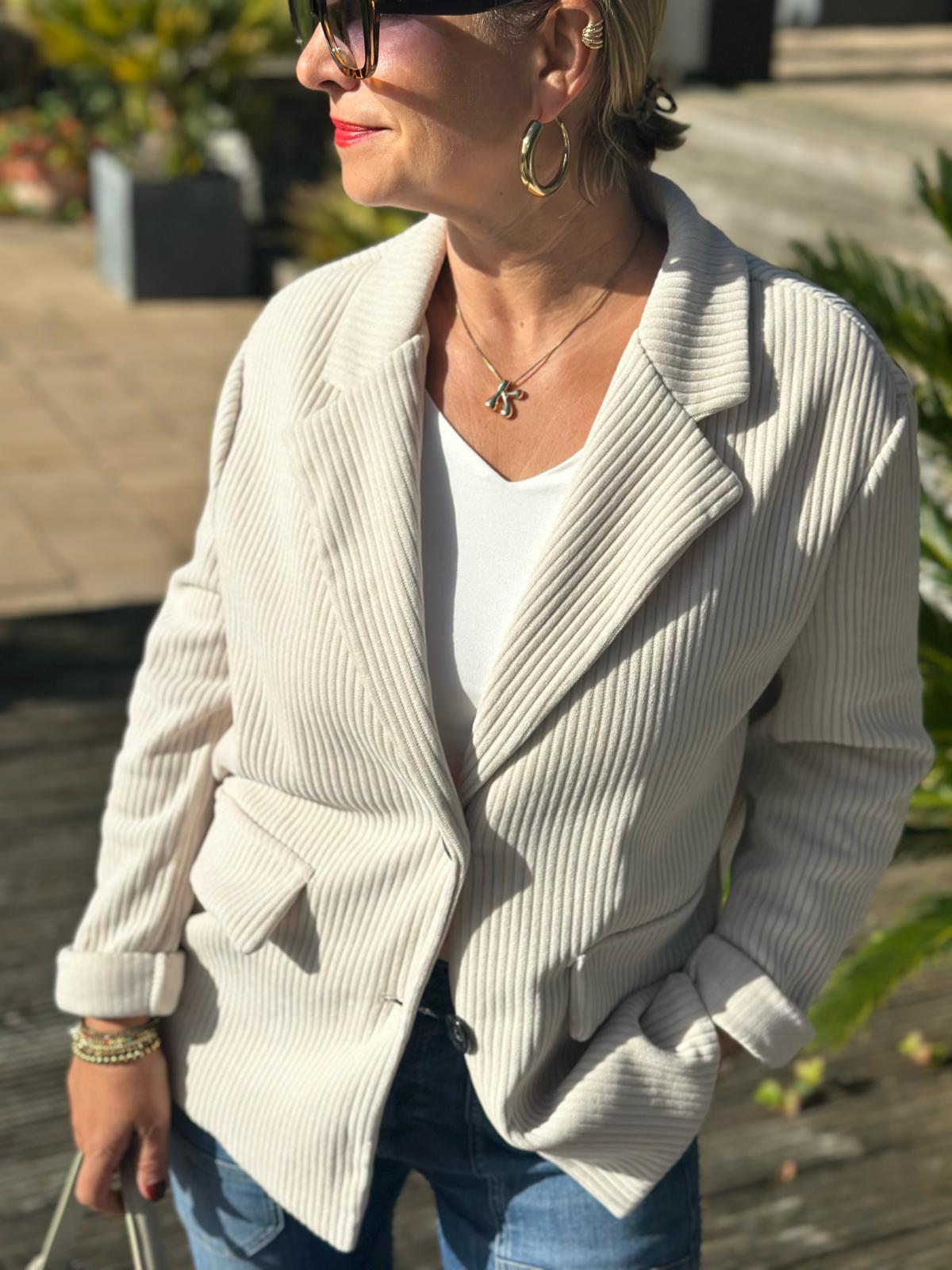 Stylischer Cord Blazer in Cremé