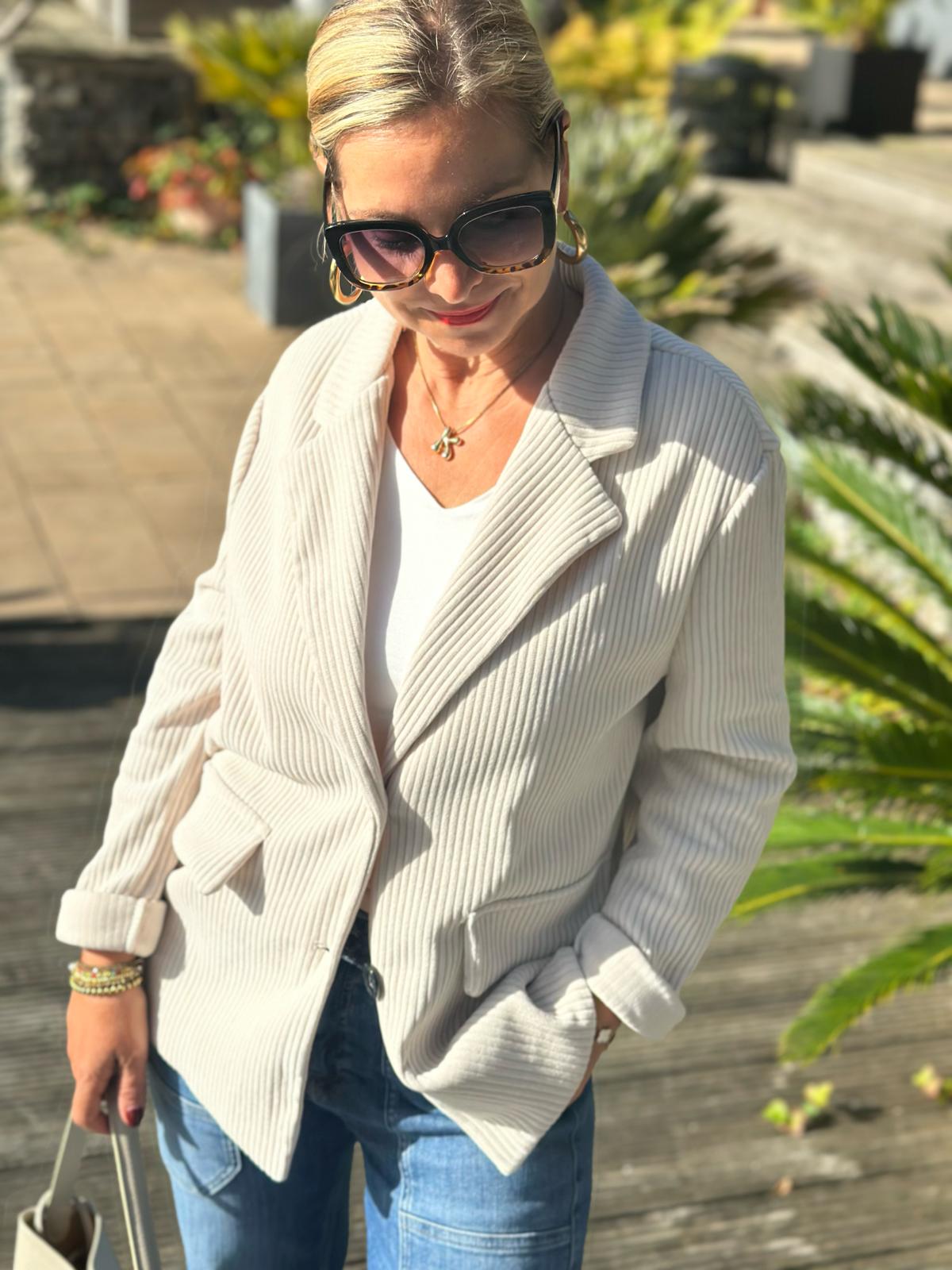 Stylischer Cord Blazer in Cremé
