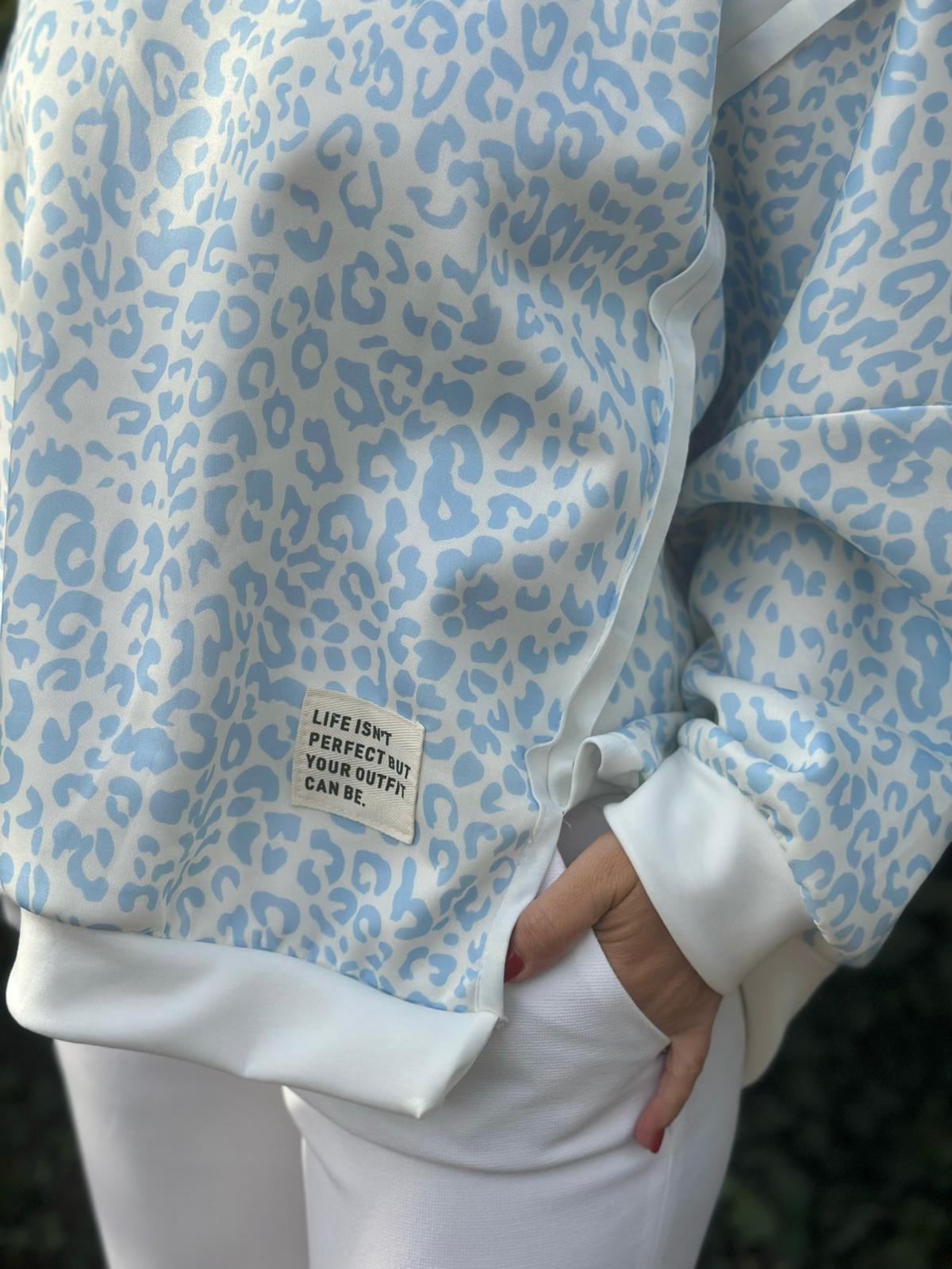 Wild & Cozy – Leo Sweatshirt in Ocean