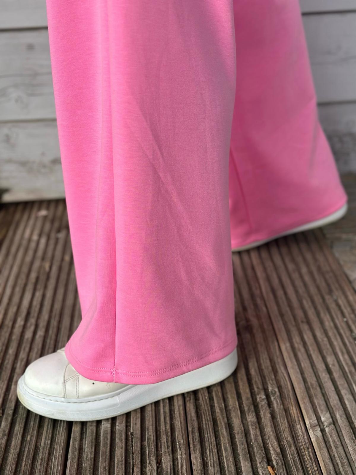 Soft Touch Jogpants in Pink